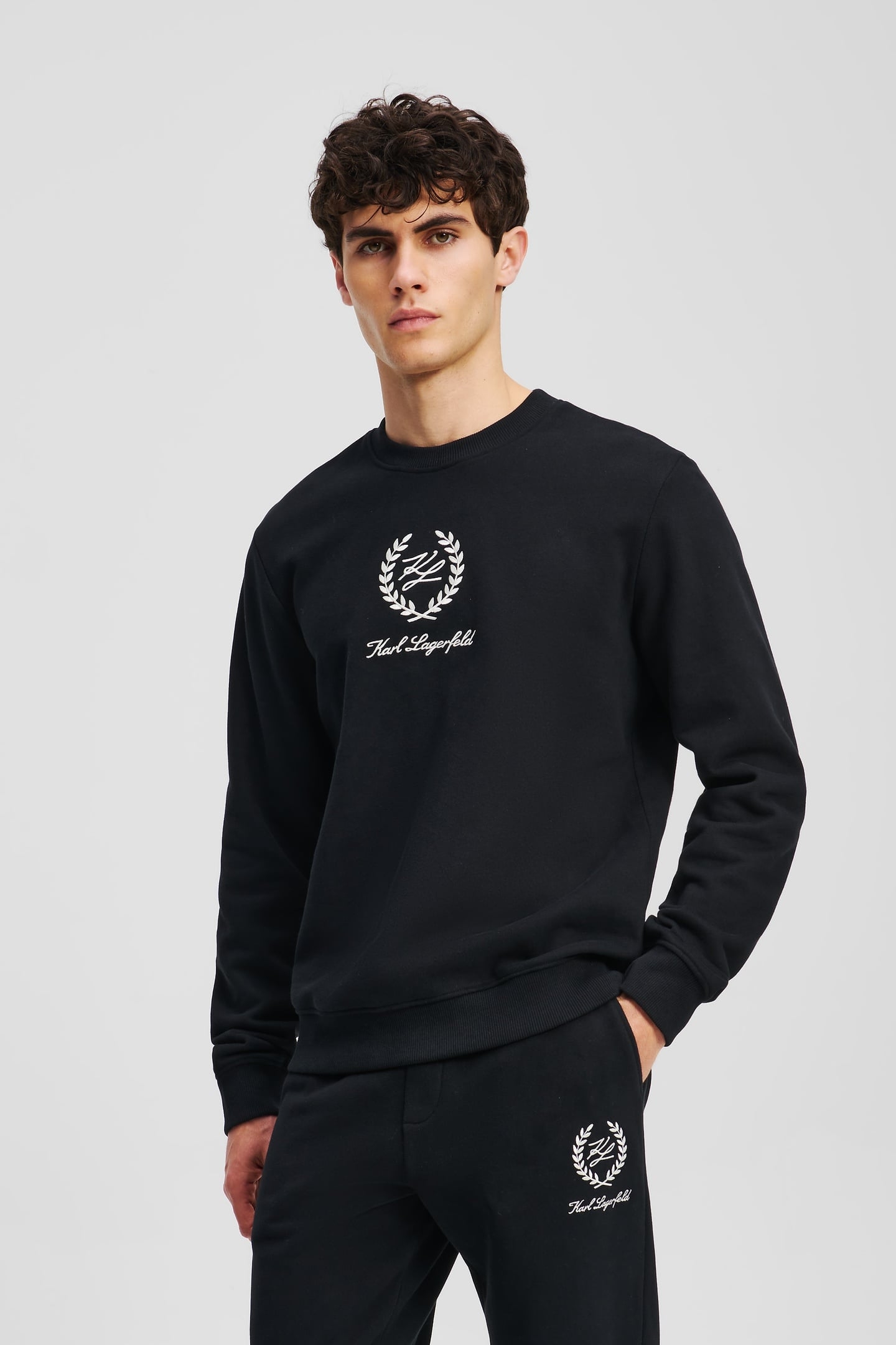 BLACK HOTEL KARL CREST SWEATSHIRT 1