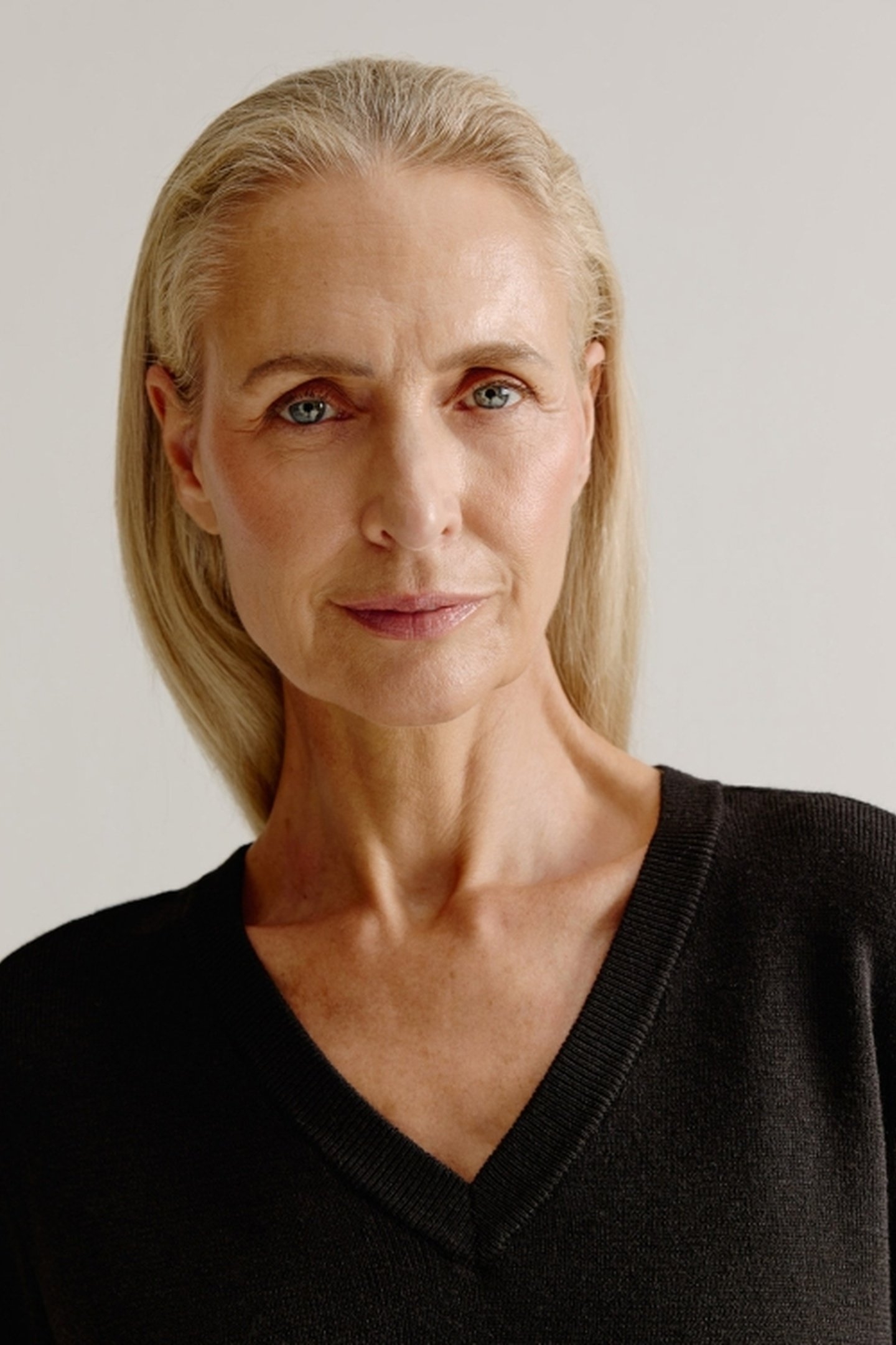 ASTRID SWEATER BLACK 5