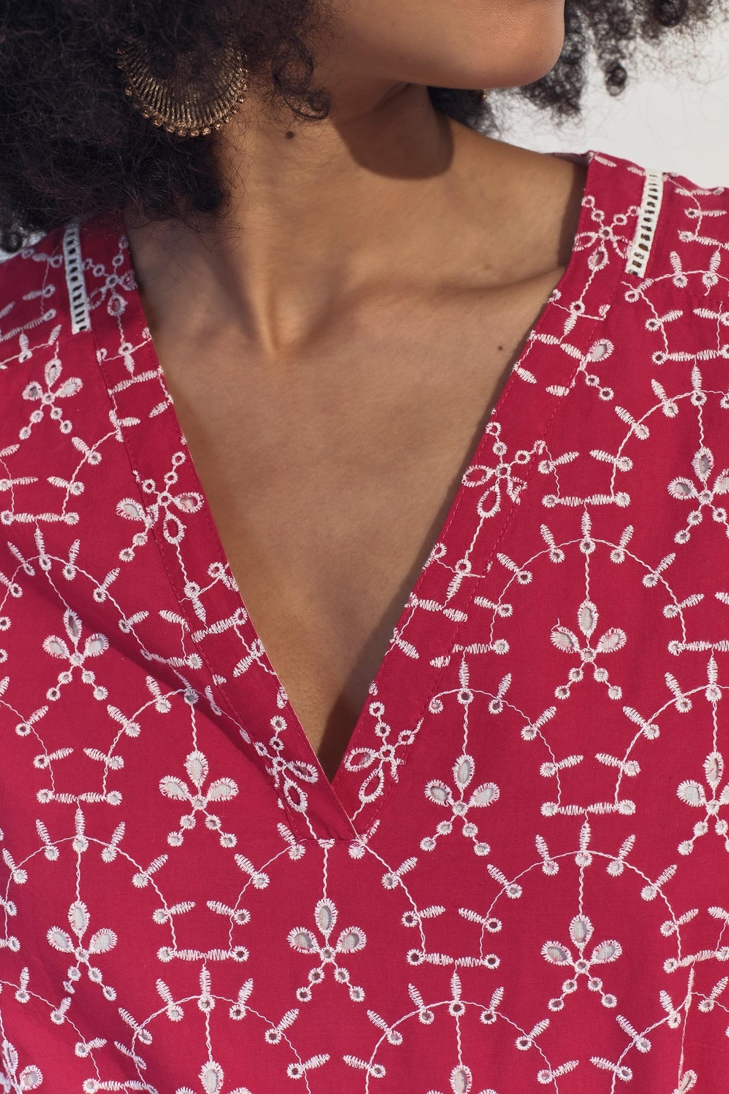 REKO - PINK DRESS WITH ALL-OVER EMBROIDERY 7