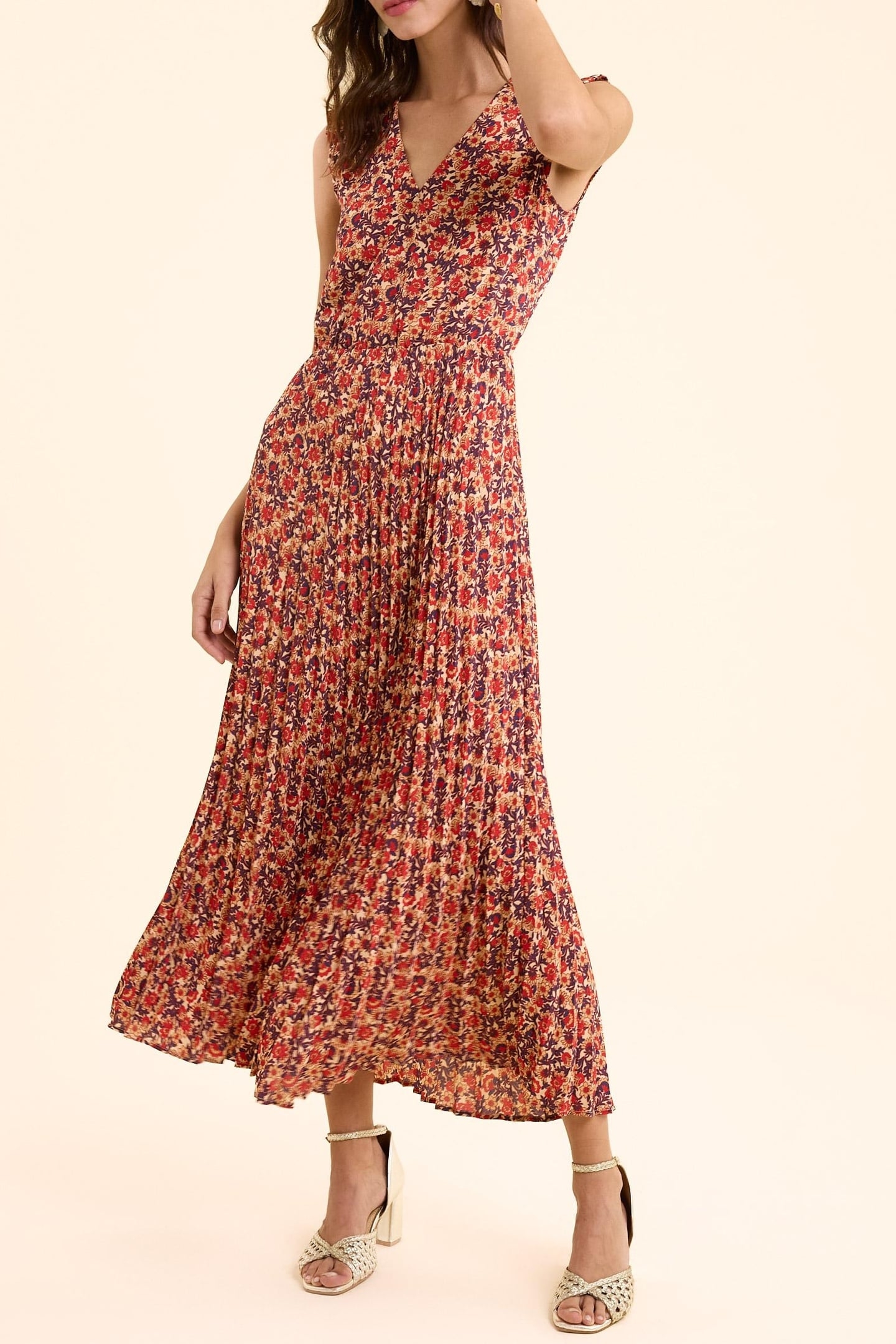 RED PLEATED LONG DRESS WITH FLOWERY PRINT ECRU 2