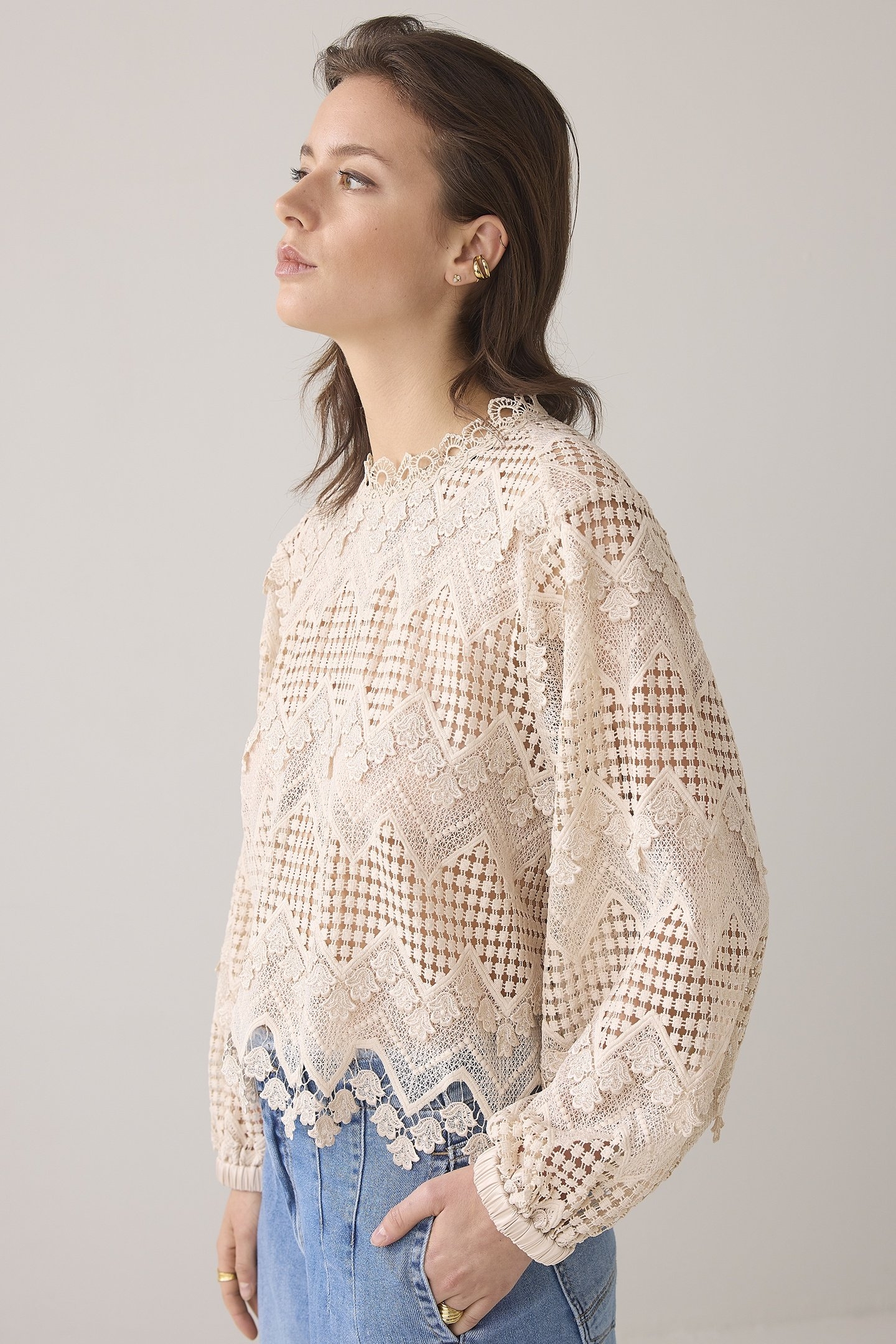 LONGSLEEVE TOP LACE PEBBLE BEIGE 3