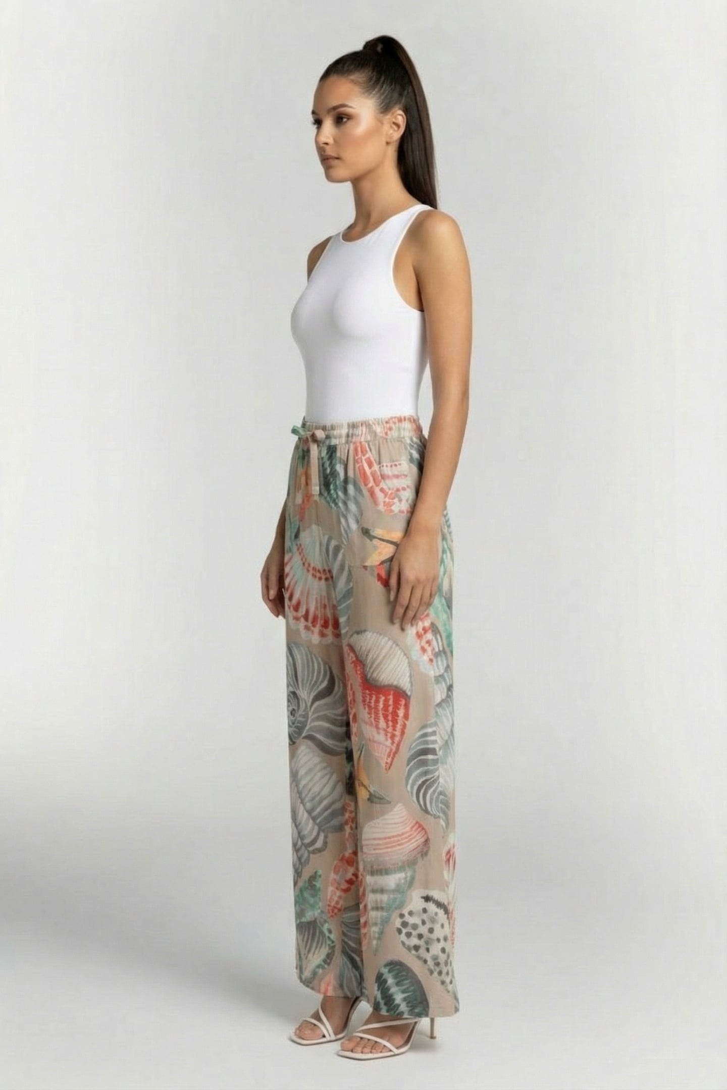 PANTS BREEZER IN FEATHER GREY WITH OCEAN TREASURES XL PRINT 3