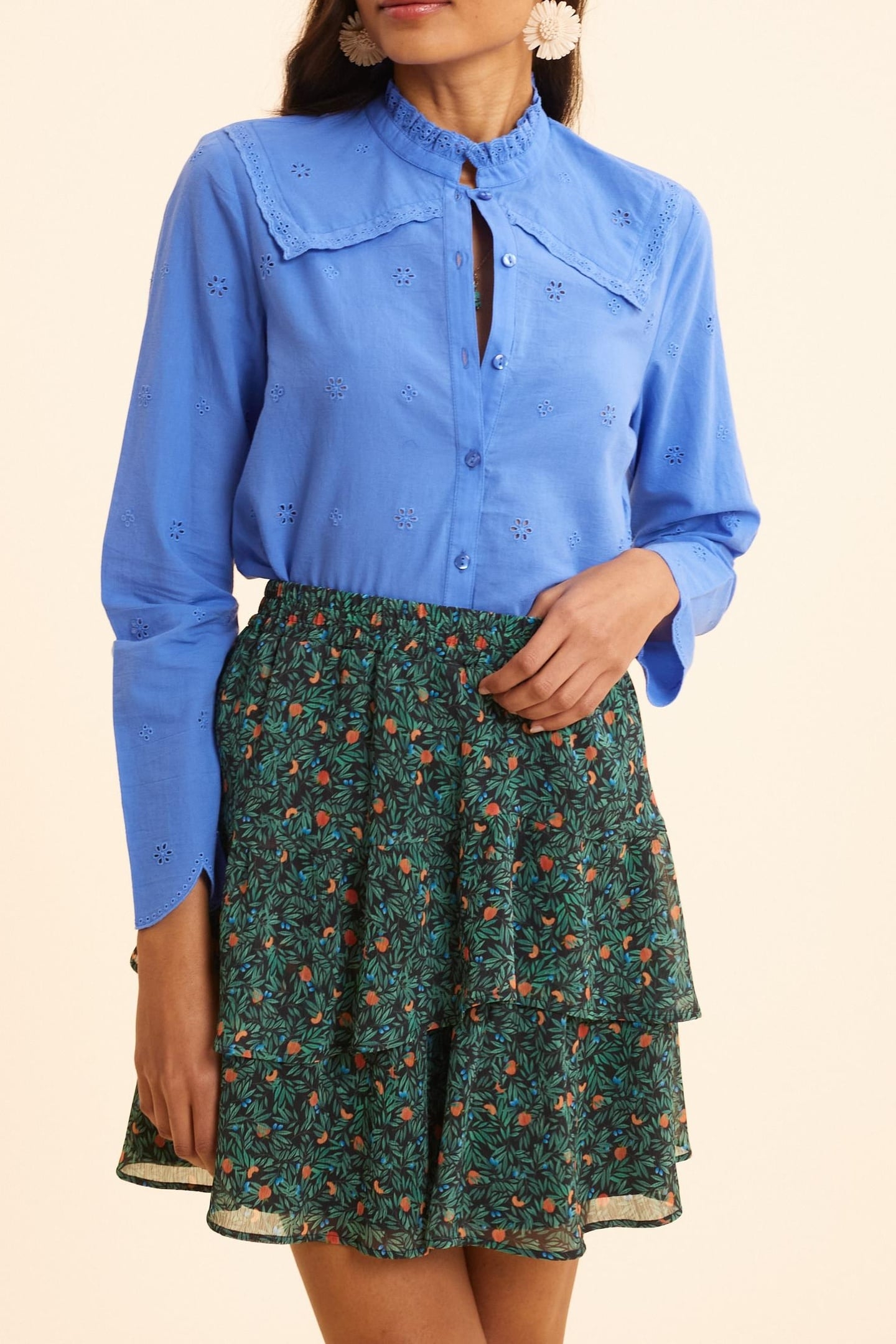 BLUE SHIRT, EMBROIDERY ANGLAISE, SEWN COLLAR BLUE CERULEUM 1