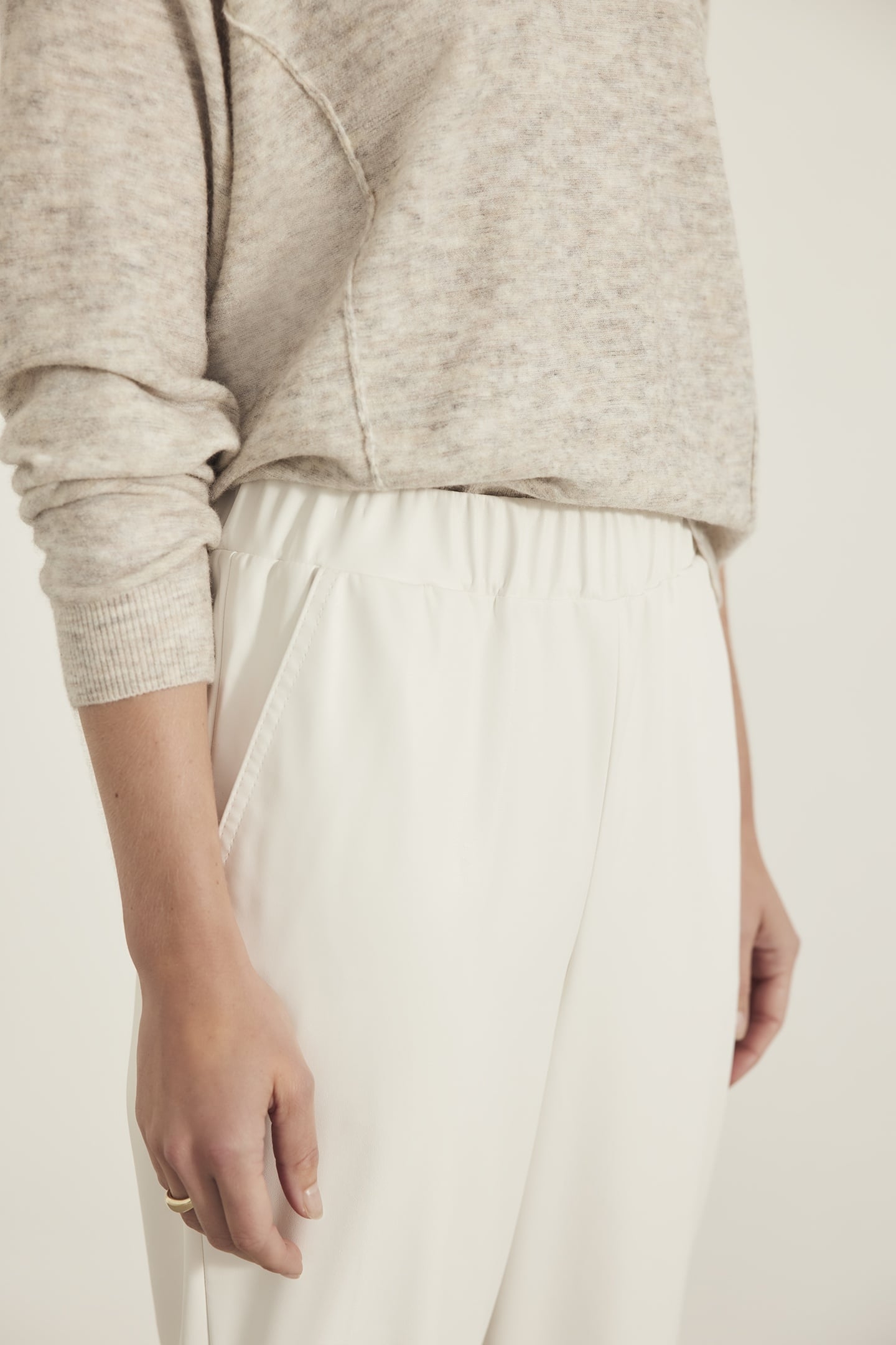 SALLY PANTS OFF WHITE 5