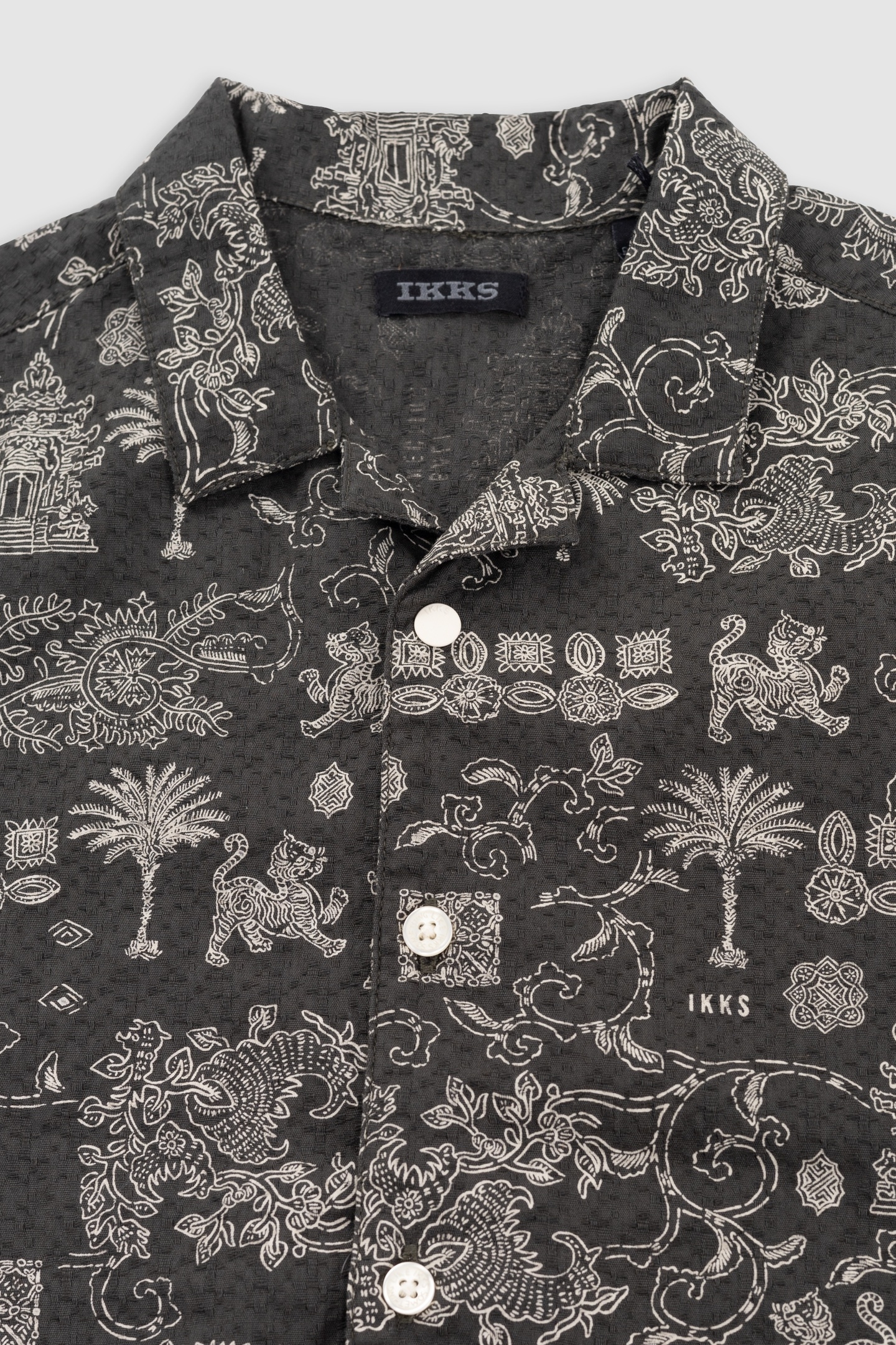 GREY SHIRT WITH BALINESE PRINT 3