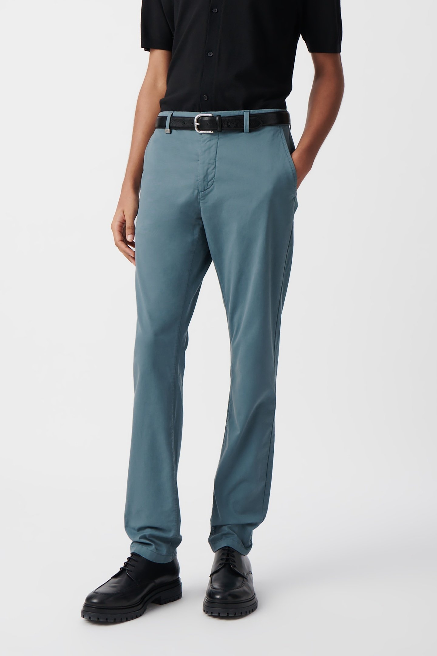 STORM SLIM CHINOS 2