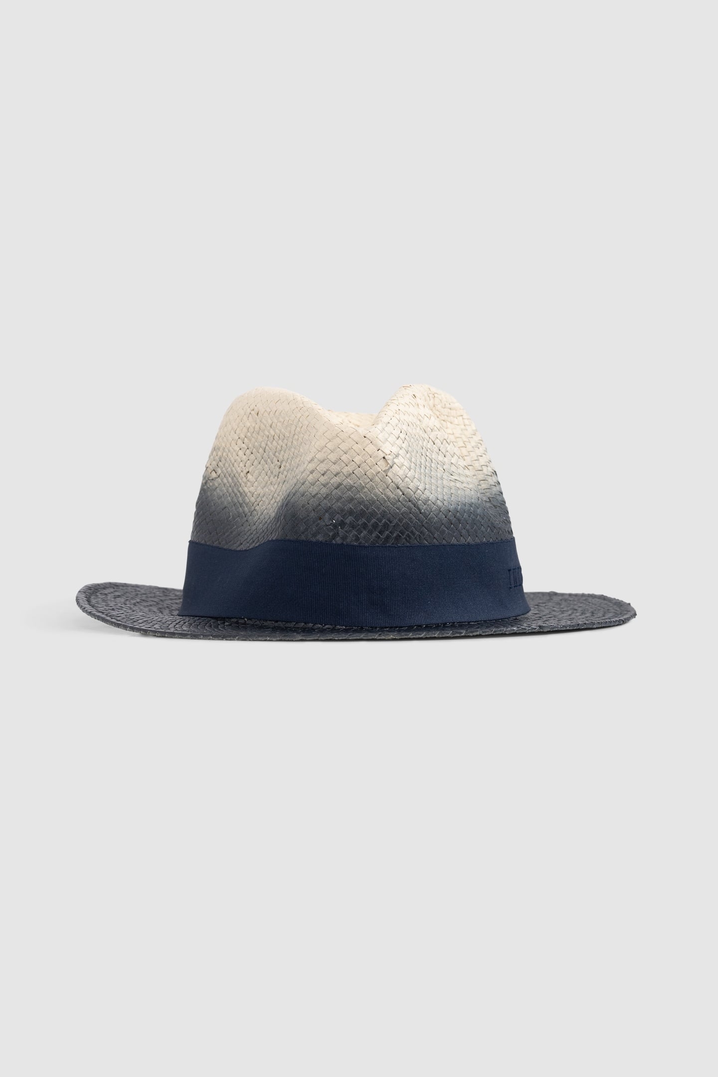 DEEP DYE EFFECT BEIGE AND NAVY HAT 2