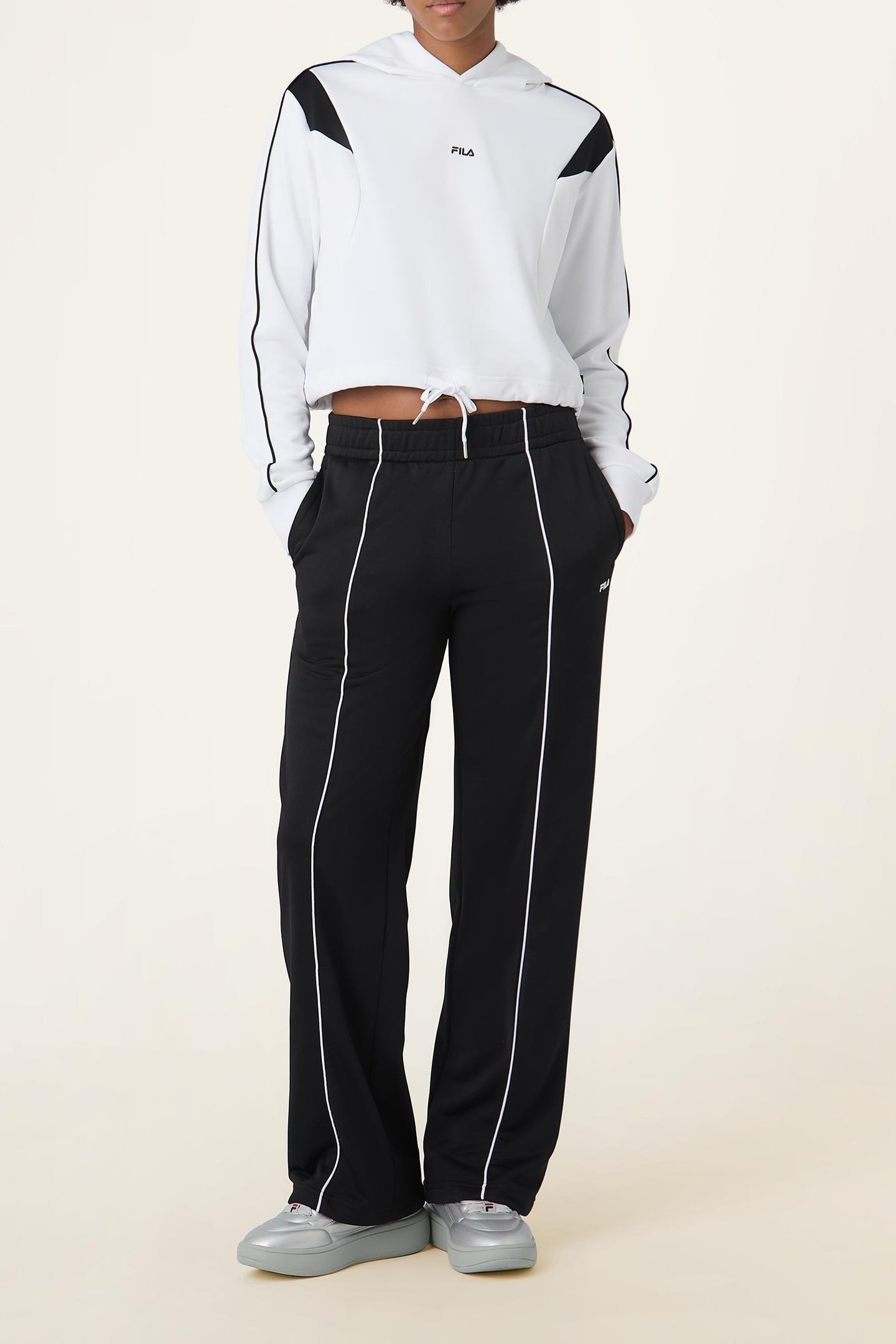 RIVOLI RELAXED CROPPED GRAPHIC HOODIE BRIGHT WHITE-BLACK 2