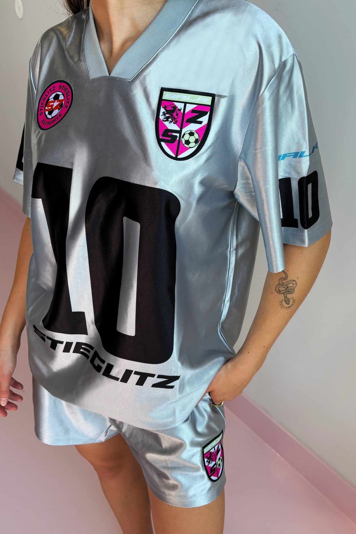 SAAR FOOTBALL SHORTS SILVER 2