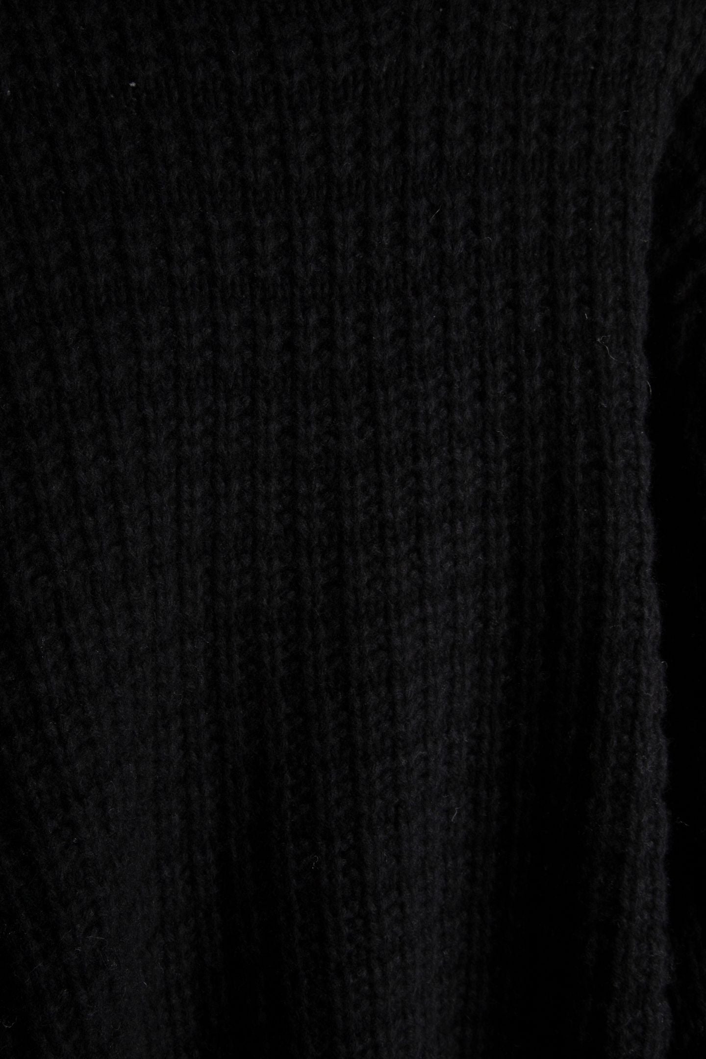 LOUKASSPE PULLOVER BLACK 4