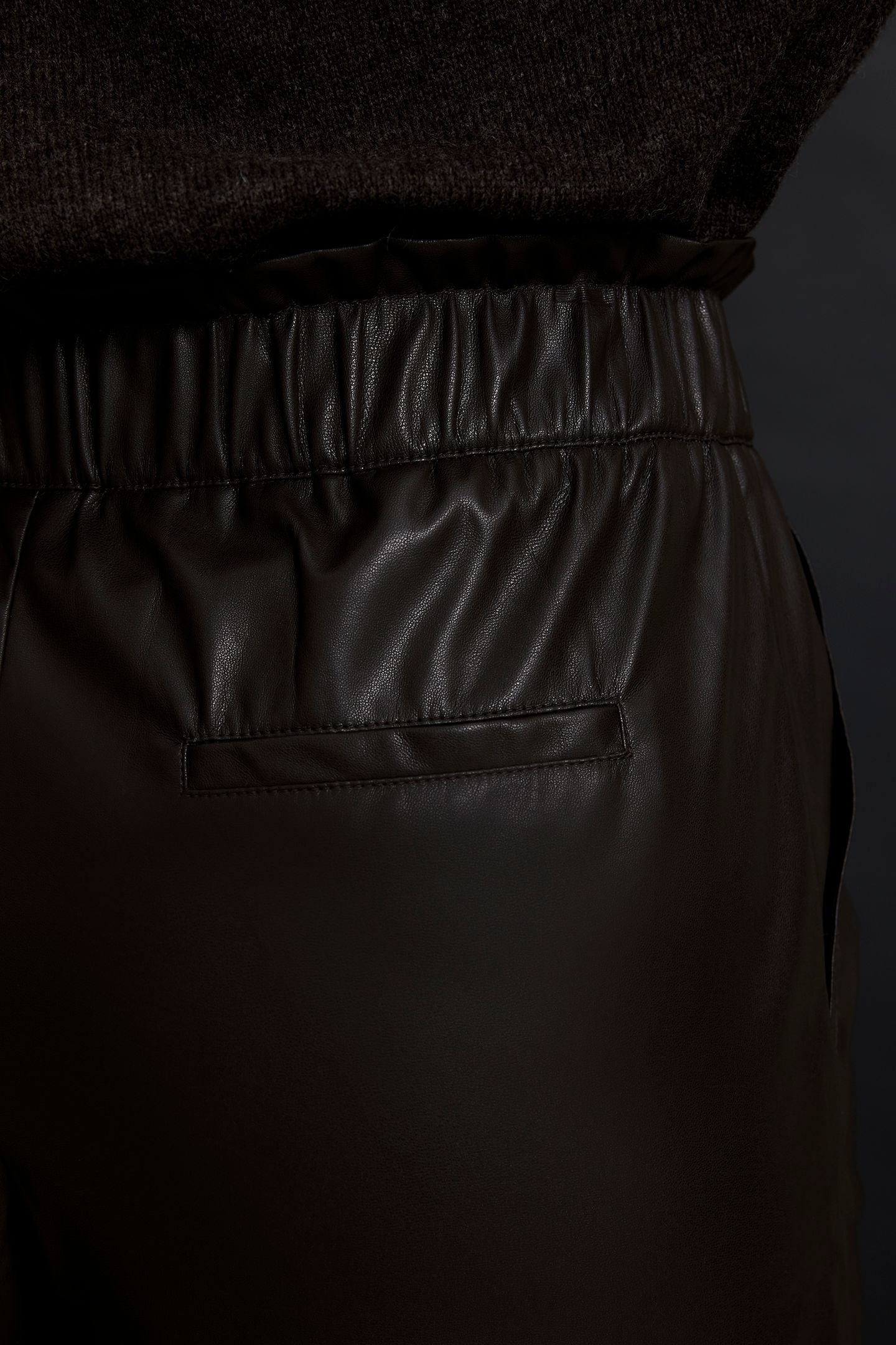 ALOIS SHORTS BLACK 5