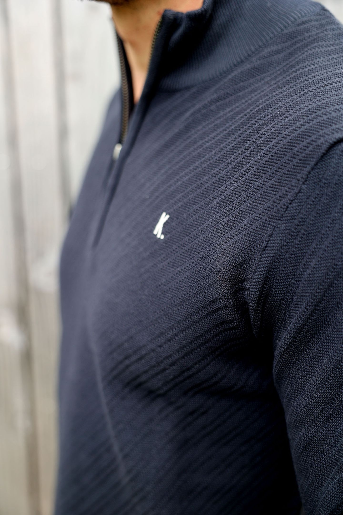 KN CROSSED ZIP DARK NAVY 4