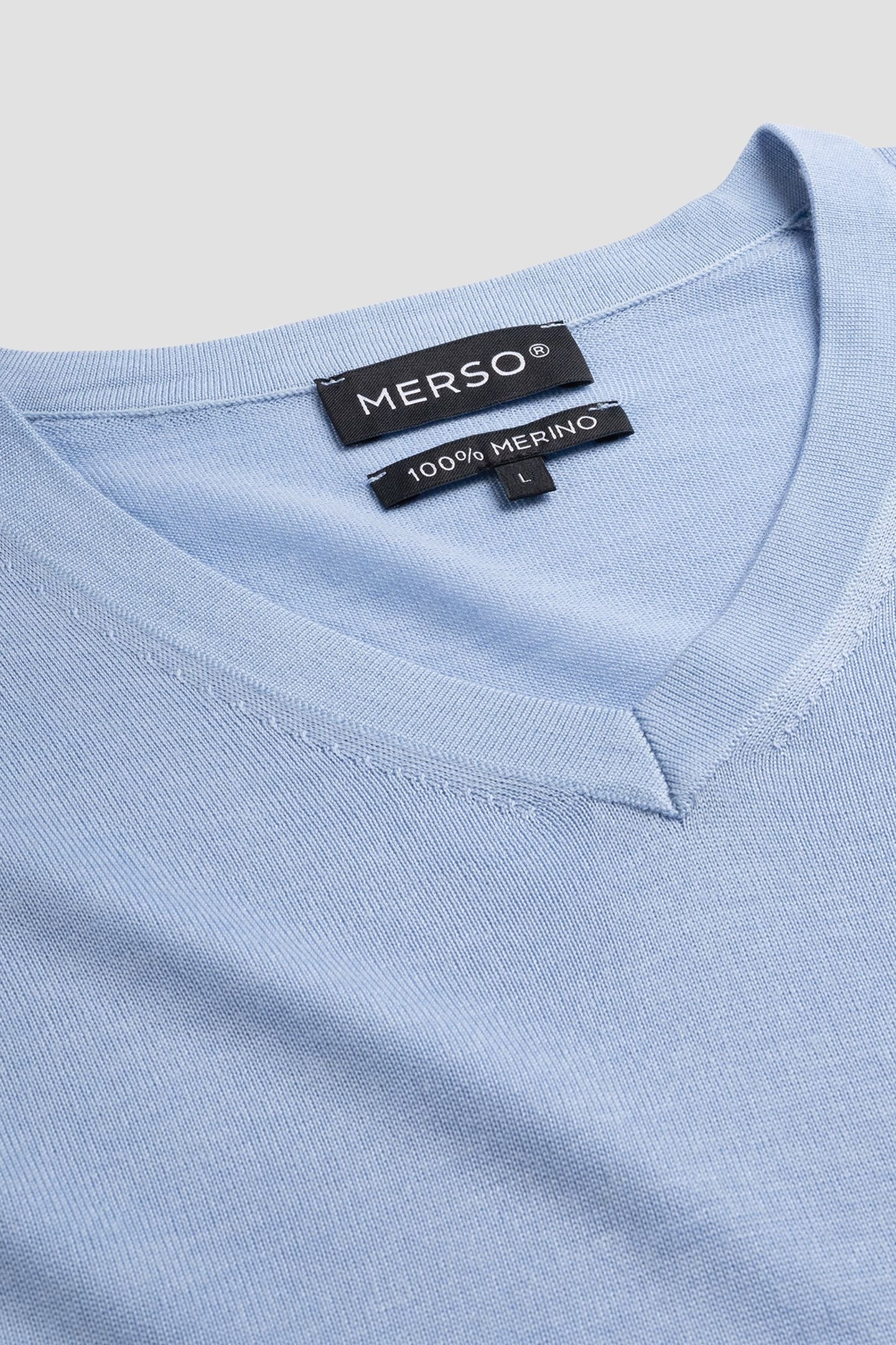 V NECK100% MERINO ALPINE BLUE 5