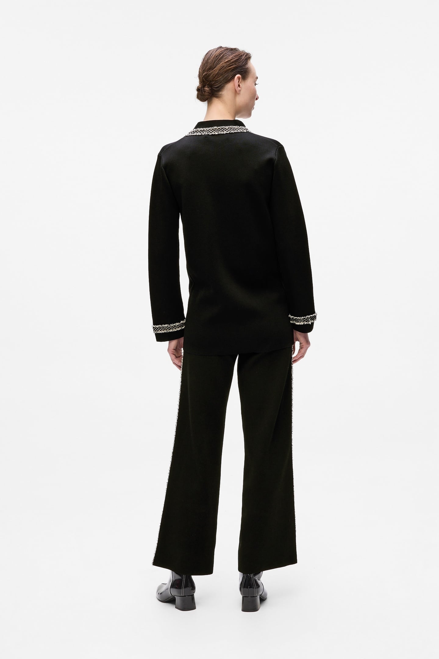 BLACK BOUCLE DETAIL CARDIGAN 3