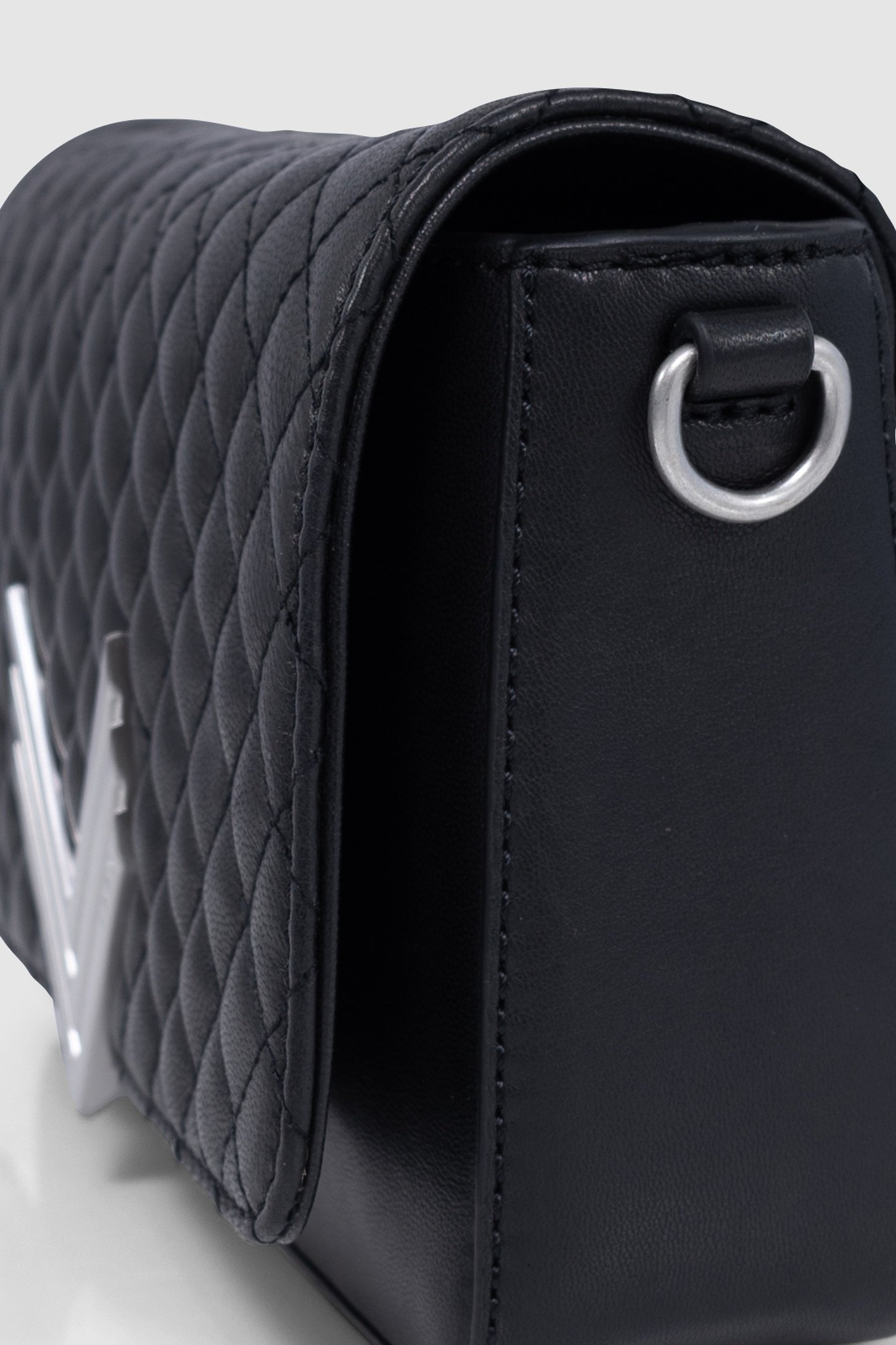 111 BAG IN BLACK QUILTED LEATHER 4