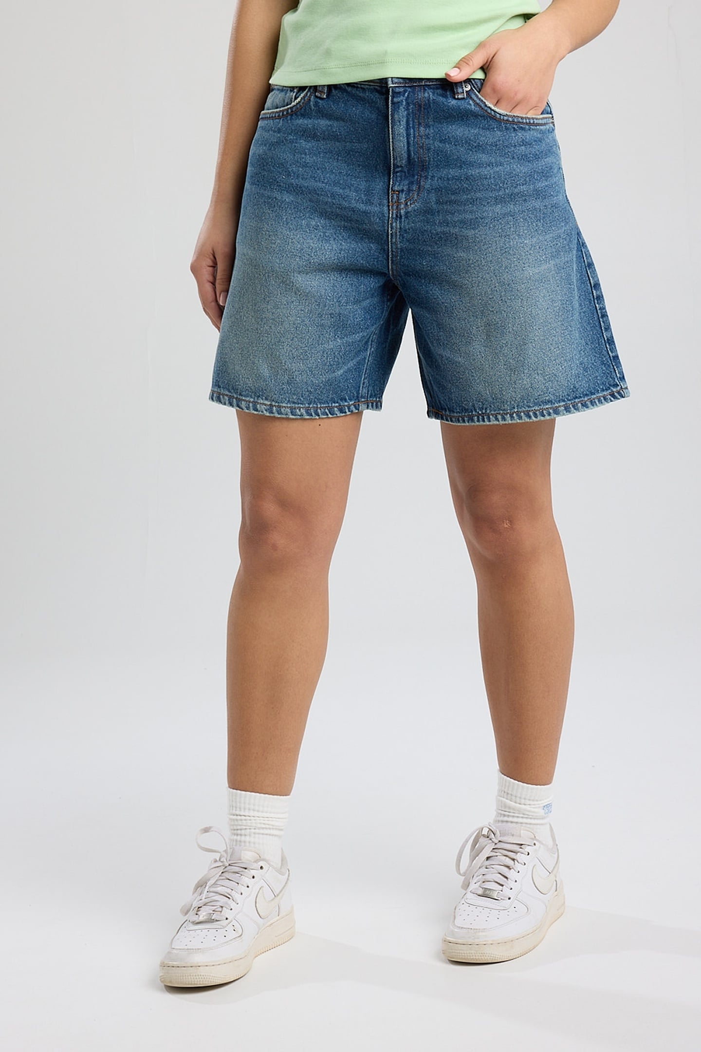 NERA CLASSIC TINTED 1