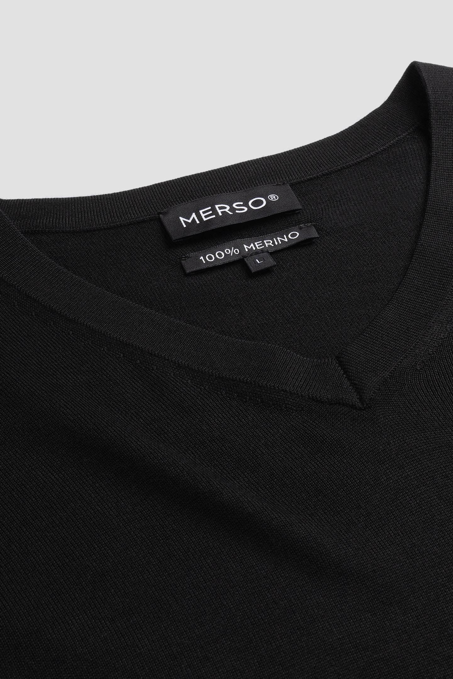 V-NECK 100% MERINO BASALT BLACK 3