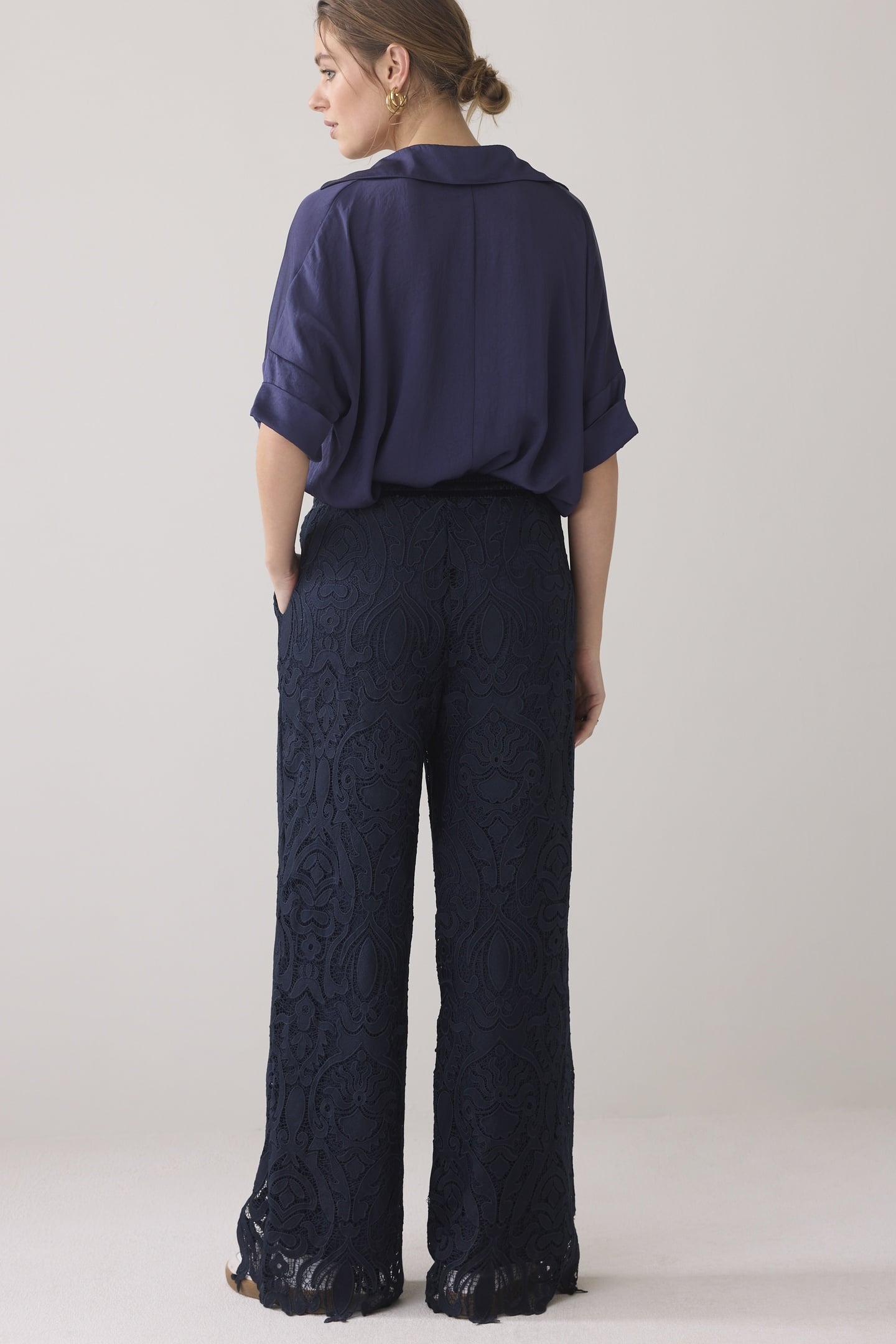 LONG PANTS LACE NAVY NOIR 2