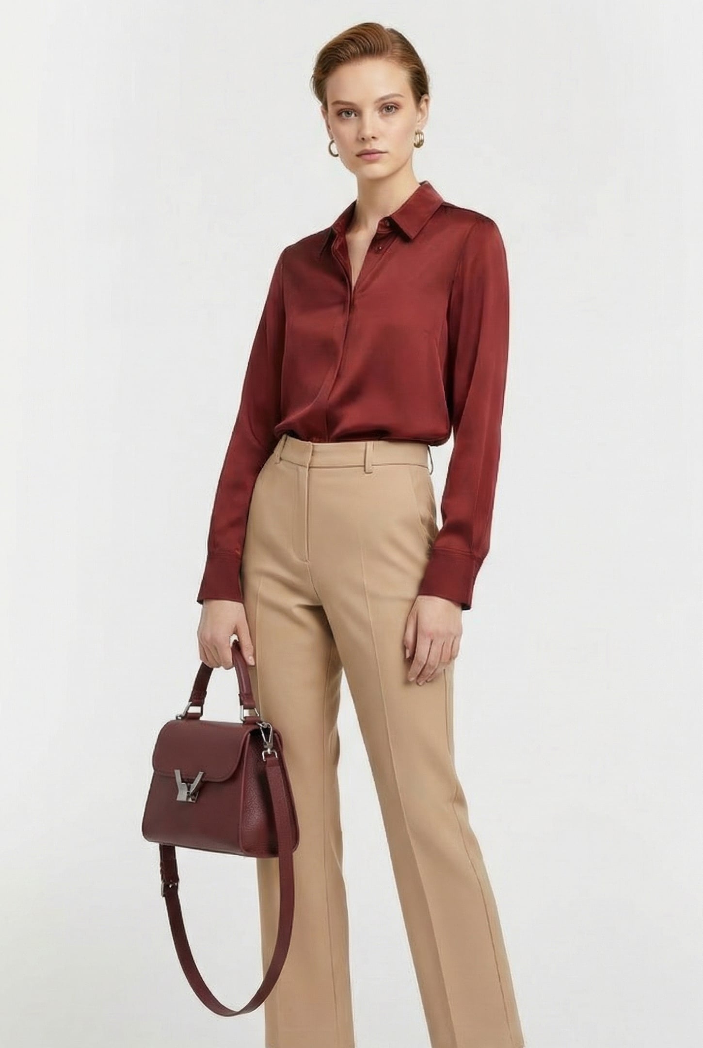 CROSS BODY BAG IN GRAINED LEATHER 2