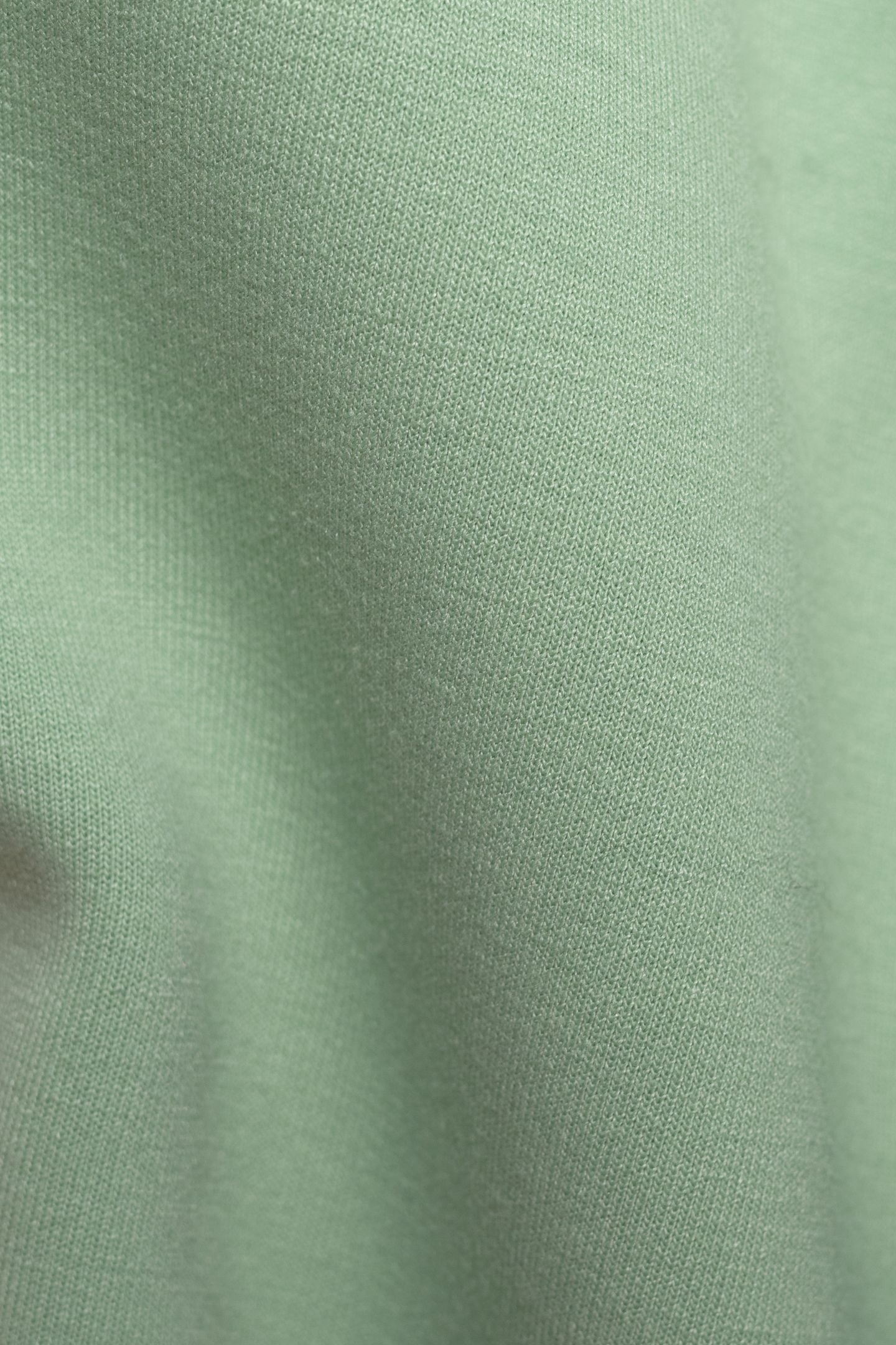 BATTLE GREEN BERMUDA SHORTS WITH PALM TREE MOTIF 5