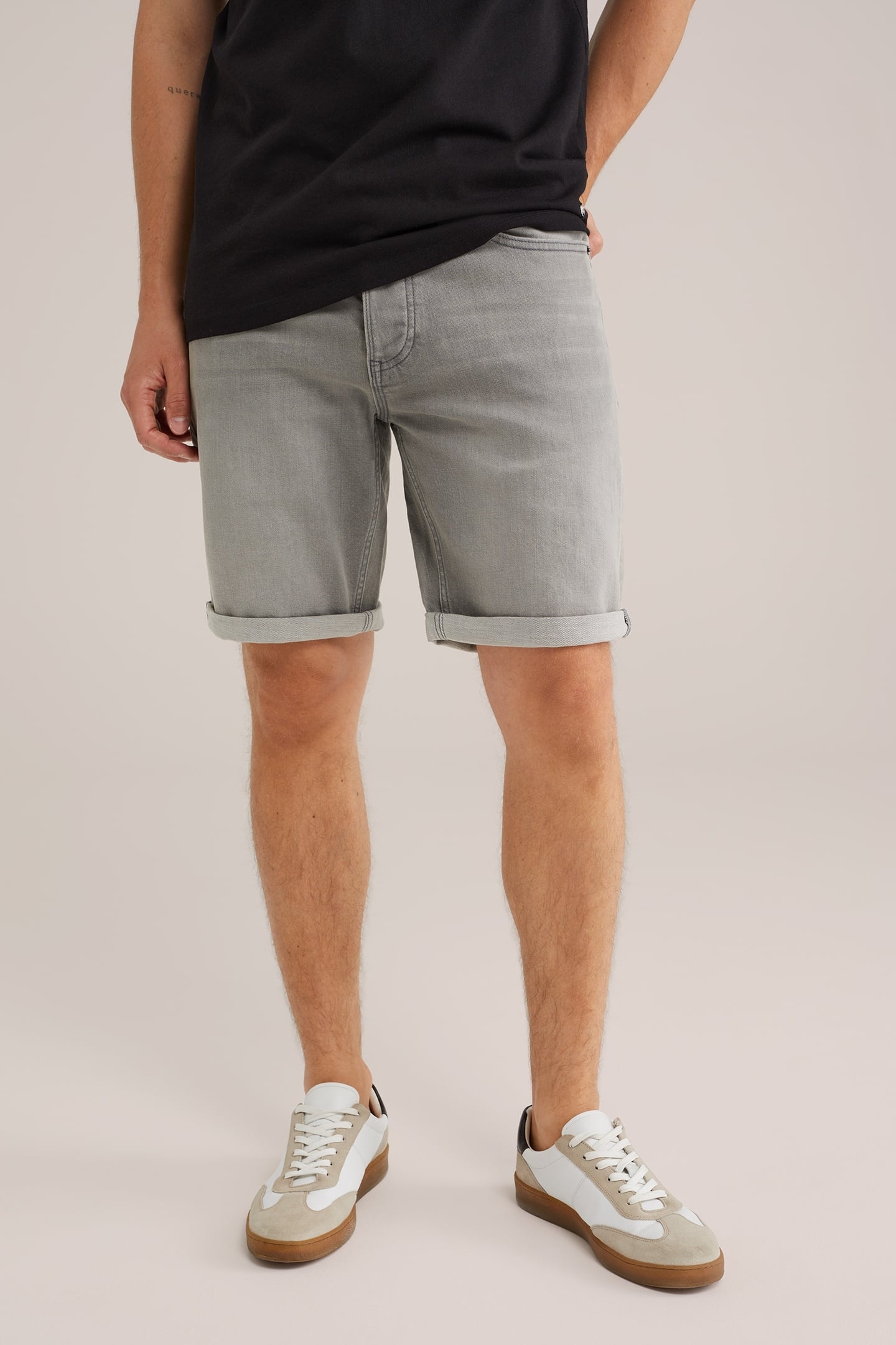 SHORT BLENDED LIGHT GREY 2