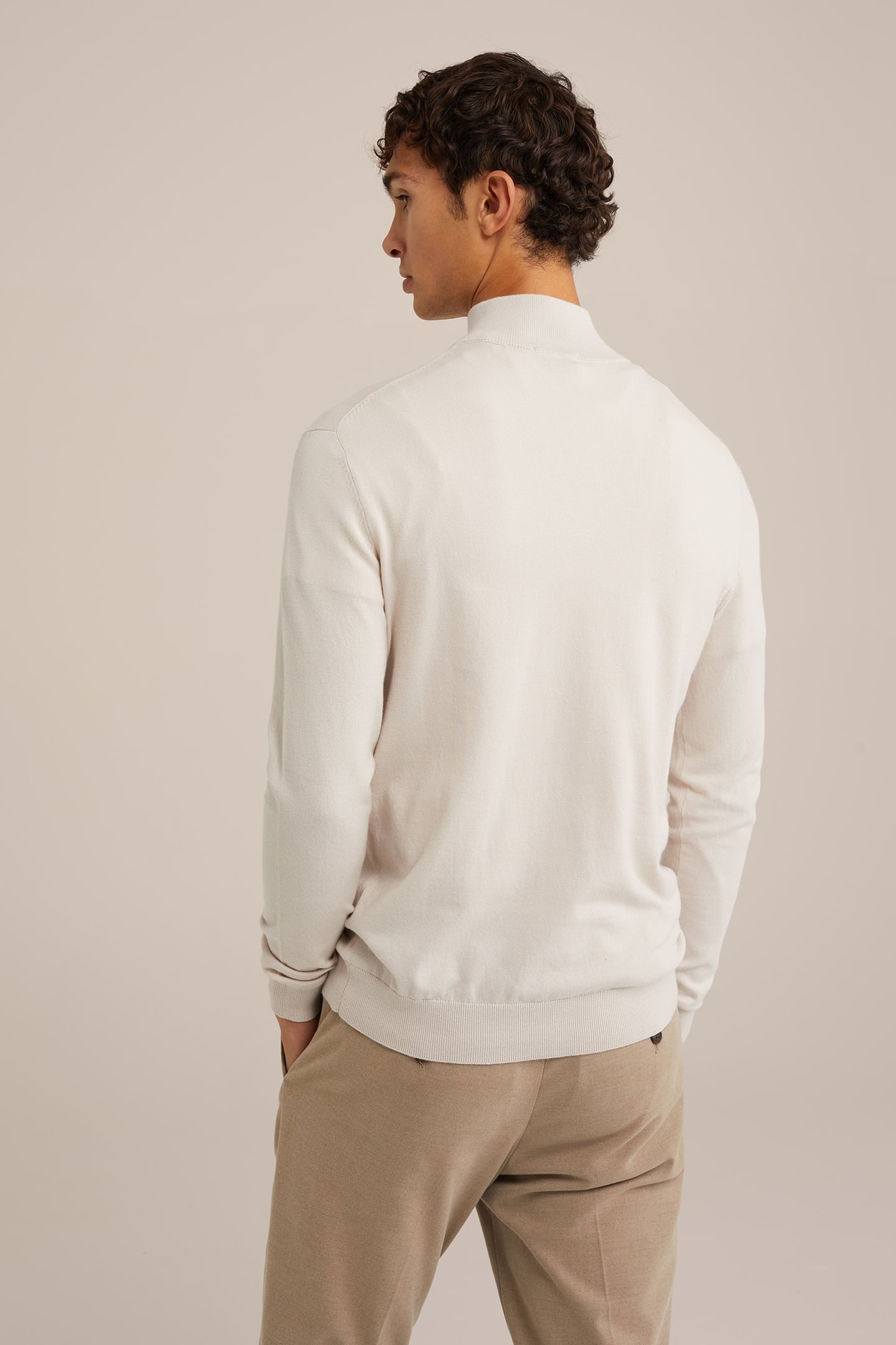 HALFWAY ZIPPER BEIGE 2