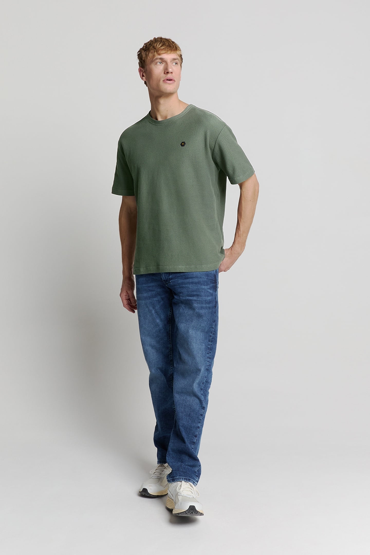 T-SHIRT CREWNECK SOLID RELIEF JACQUARD DARK STEEL 3