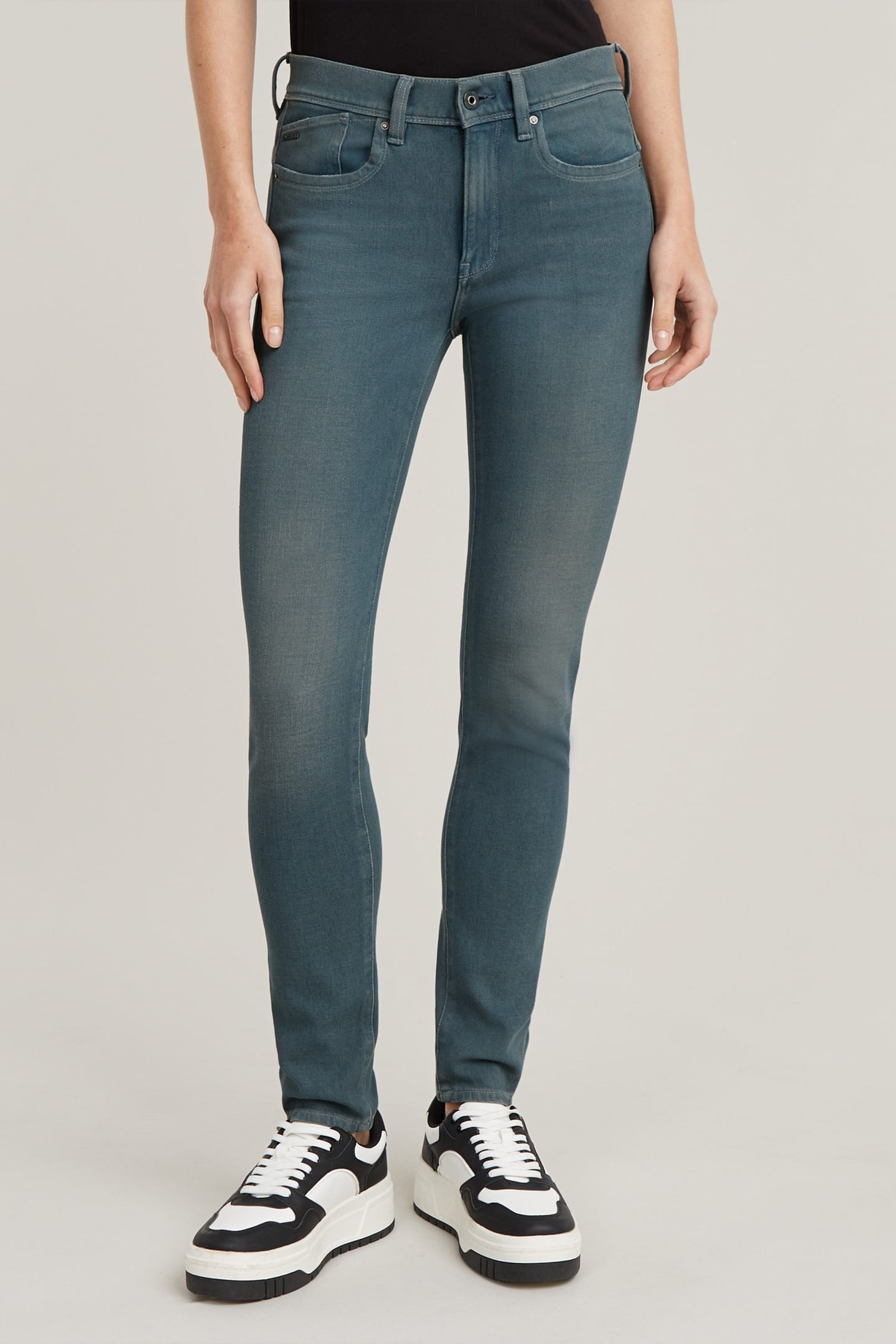 LHANA SUPER SKINNY JEANS WORN IN SMOKEY NIGHT 2