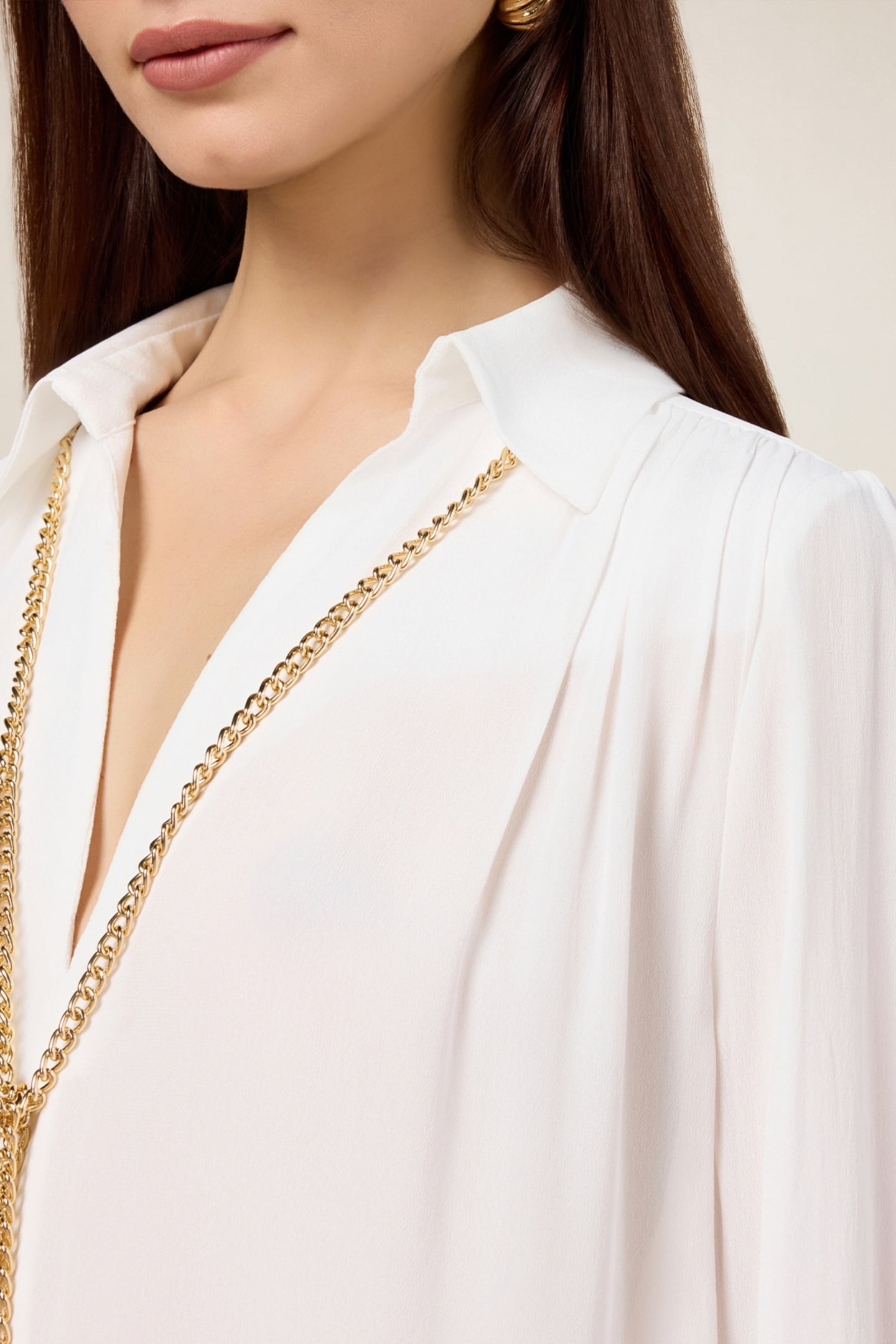 CREPE FABRIC BLOUSE WITH CHAIN WHITE 4