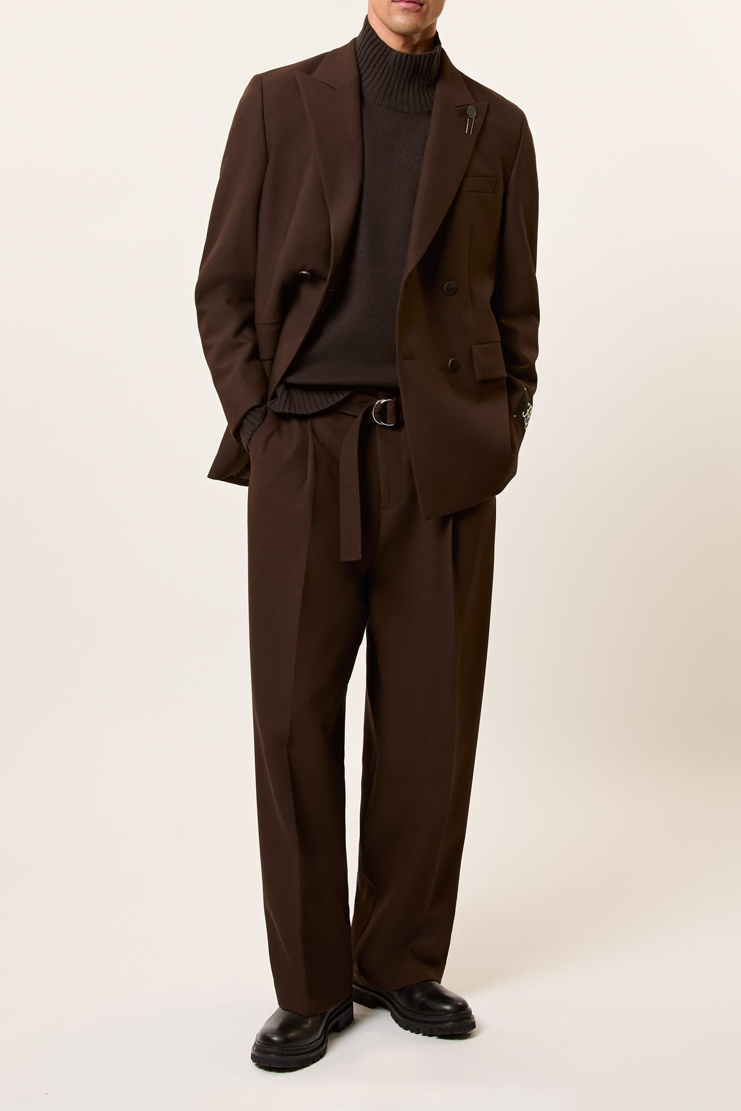 LS EMBROIDERED KNITTED STAND NECK JUMPER DARK BROWN 1