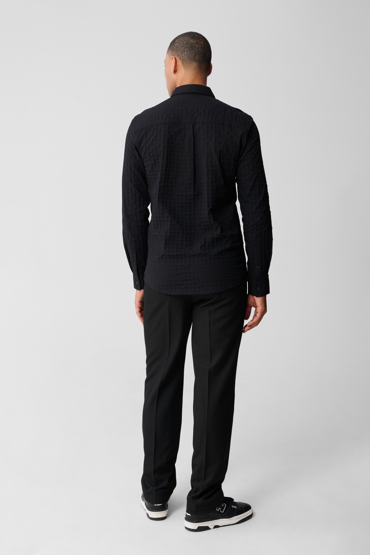 MA-SBWOVEN CUBE SHIRT BLACK 2