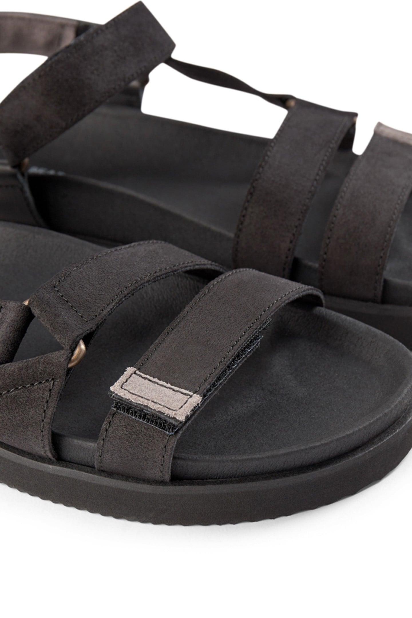 STB-LUMA SPORTY S BLACK 5