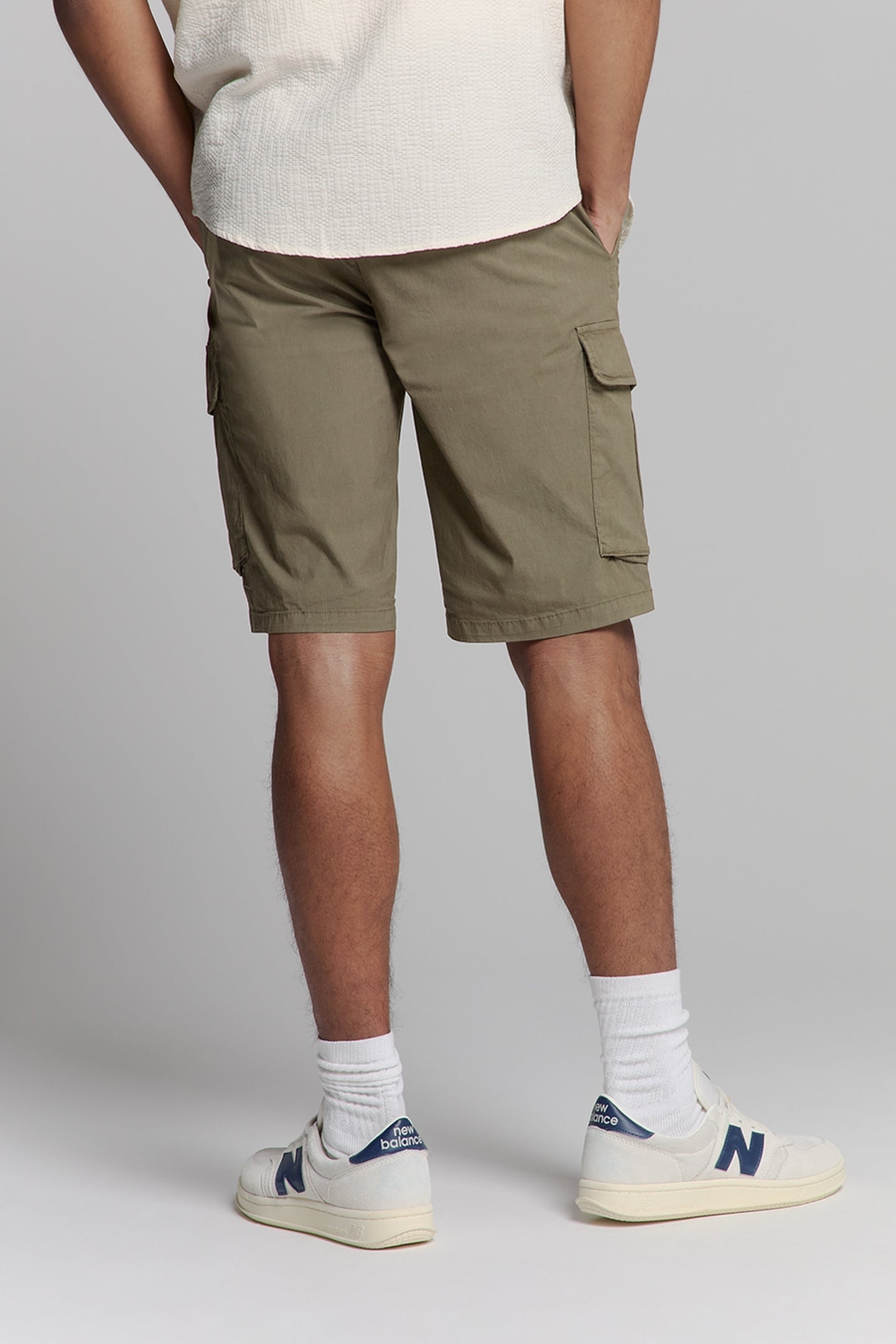 SHORT STRETCH CARGO GARMENT DYED DARK MOSS 3