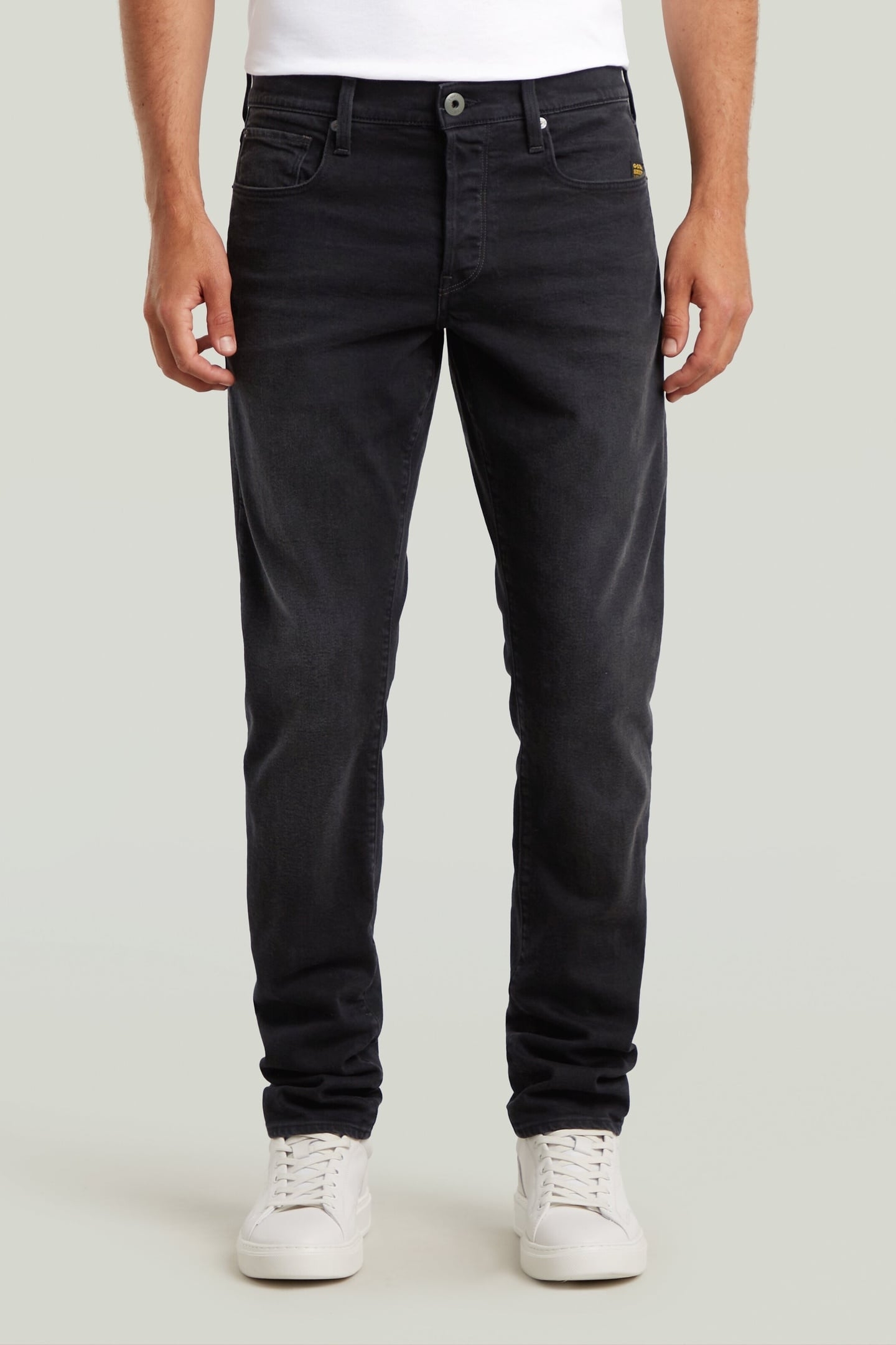 3301 REGULAR TAPERED JEANS WORN IN BLACK ONYX 2