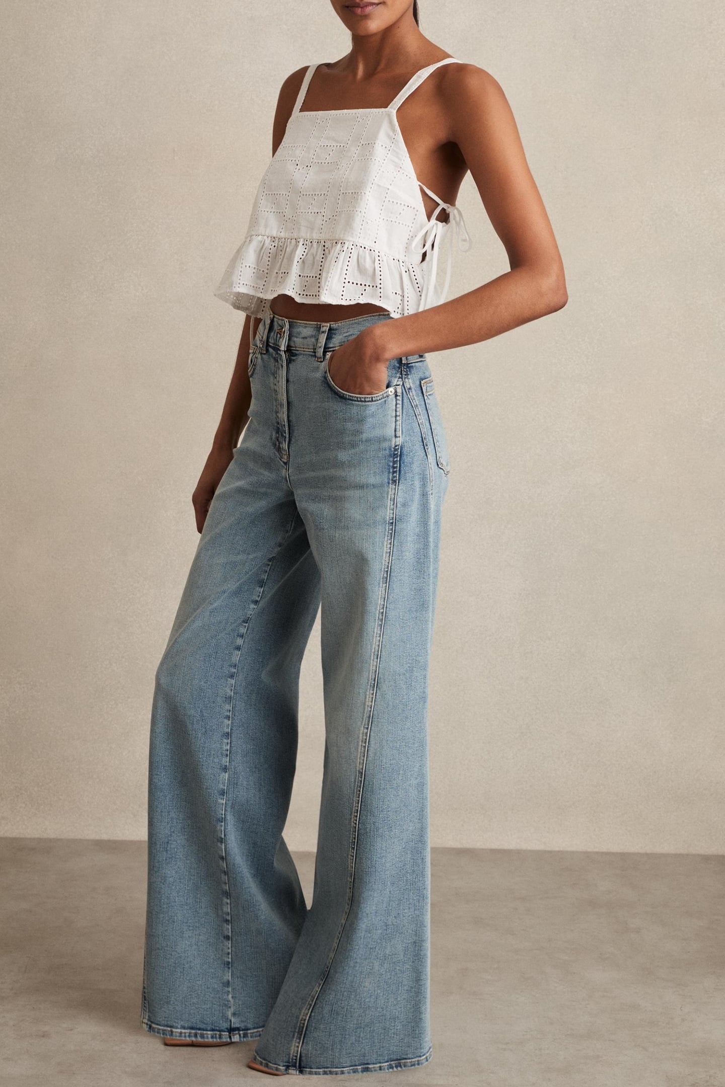 BRODERIE SIDE TIE TOP WHITE 2