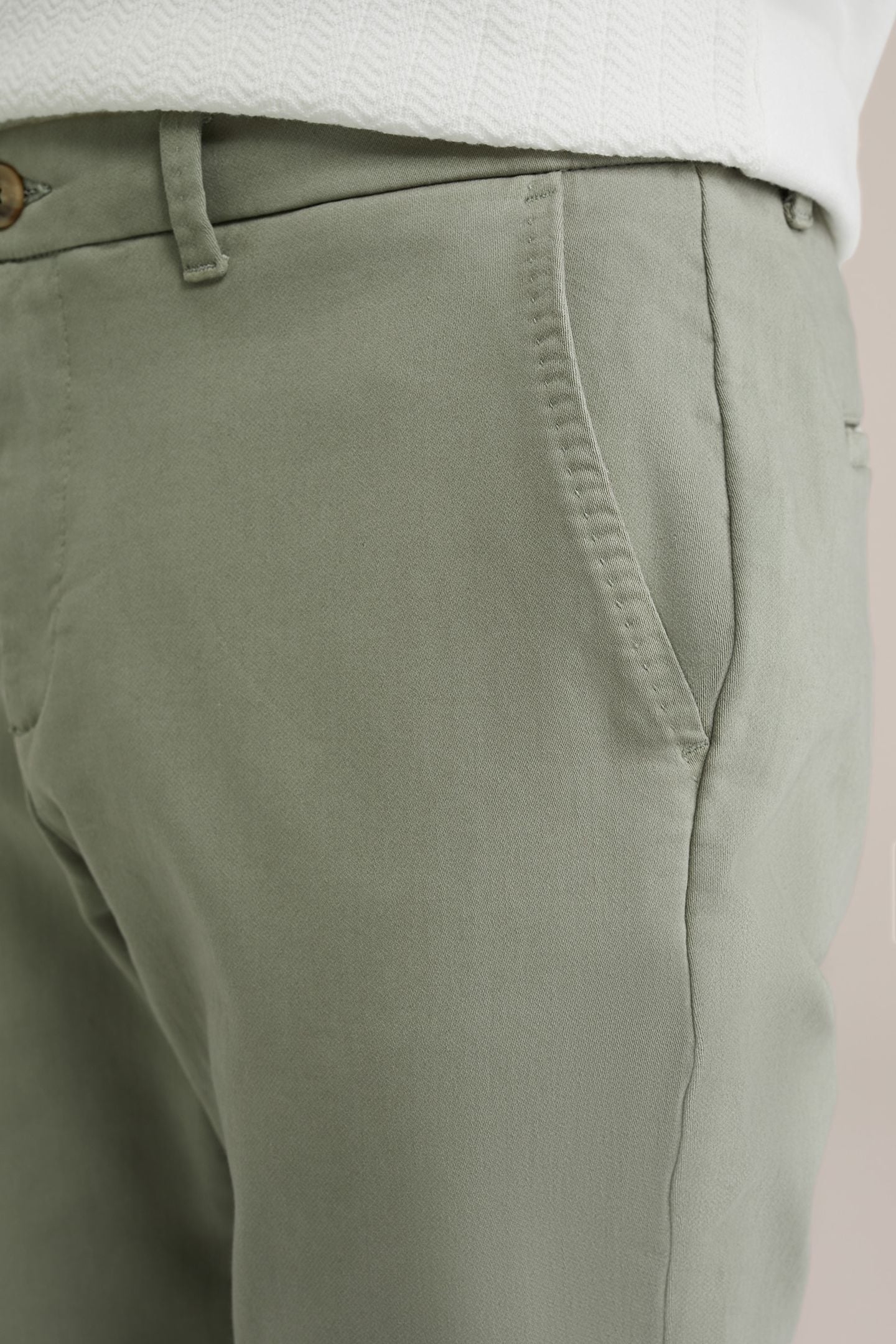 CHINO GREYISH GREEN 5