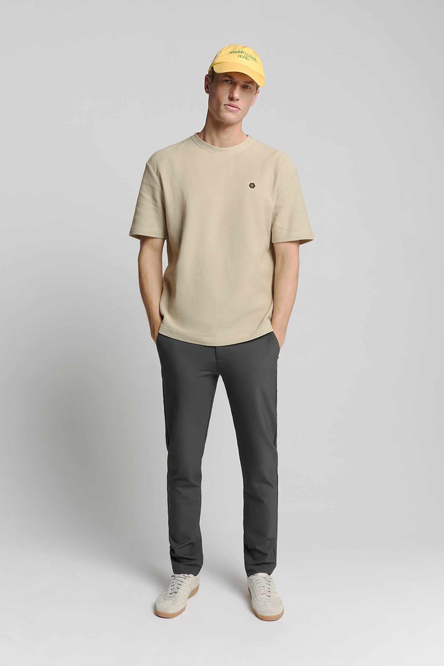 T-SHIRT CREWNECK SOLID RELIEF JACQUARD SAND 3