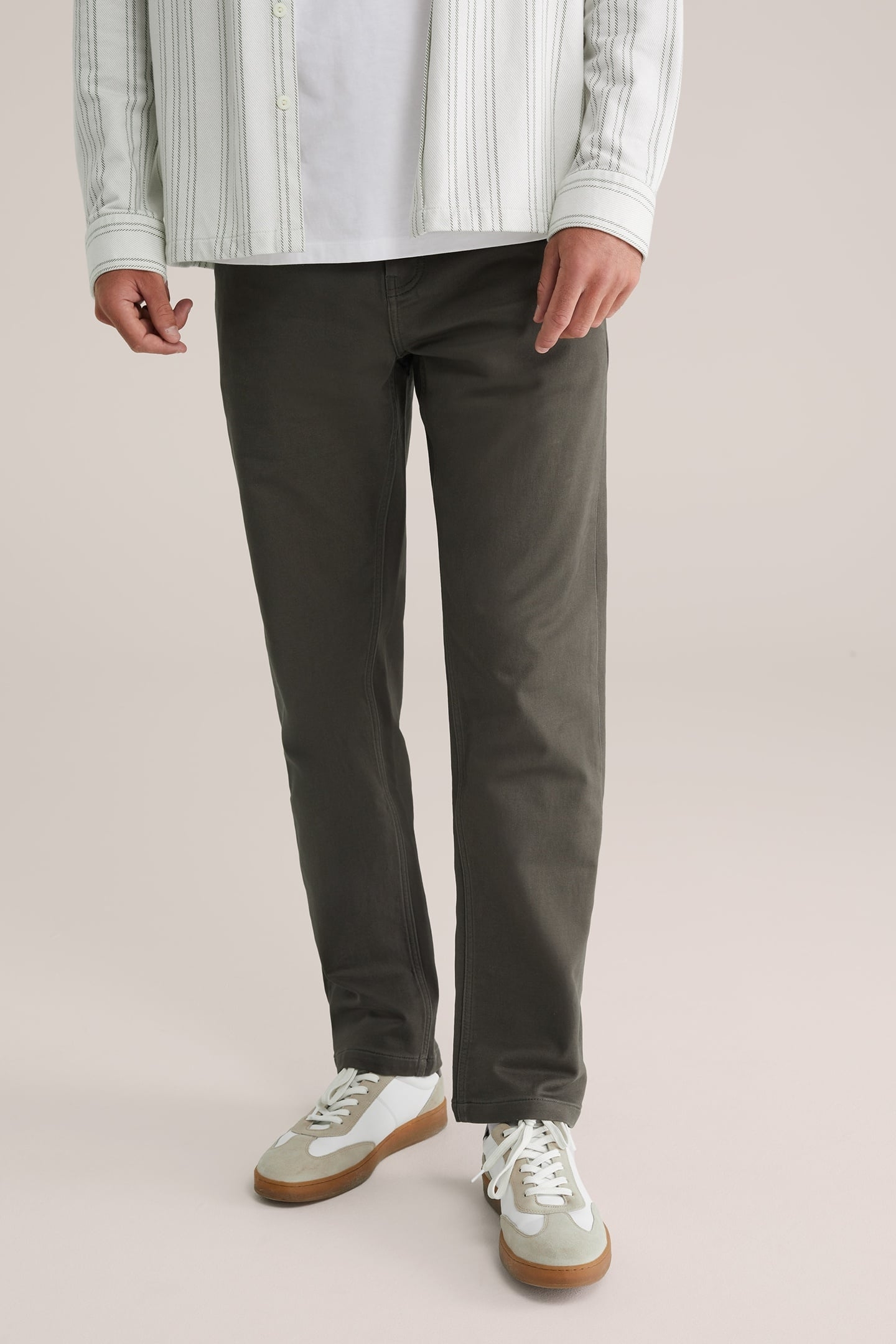 5-POCKET MID WAIST ARMY GREEN 1