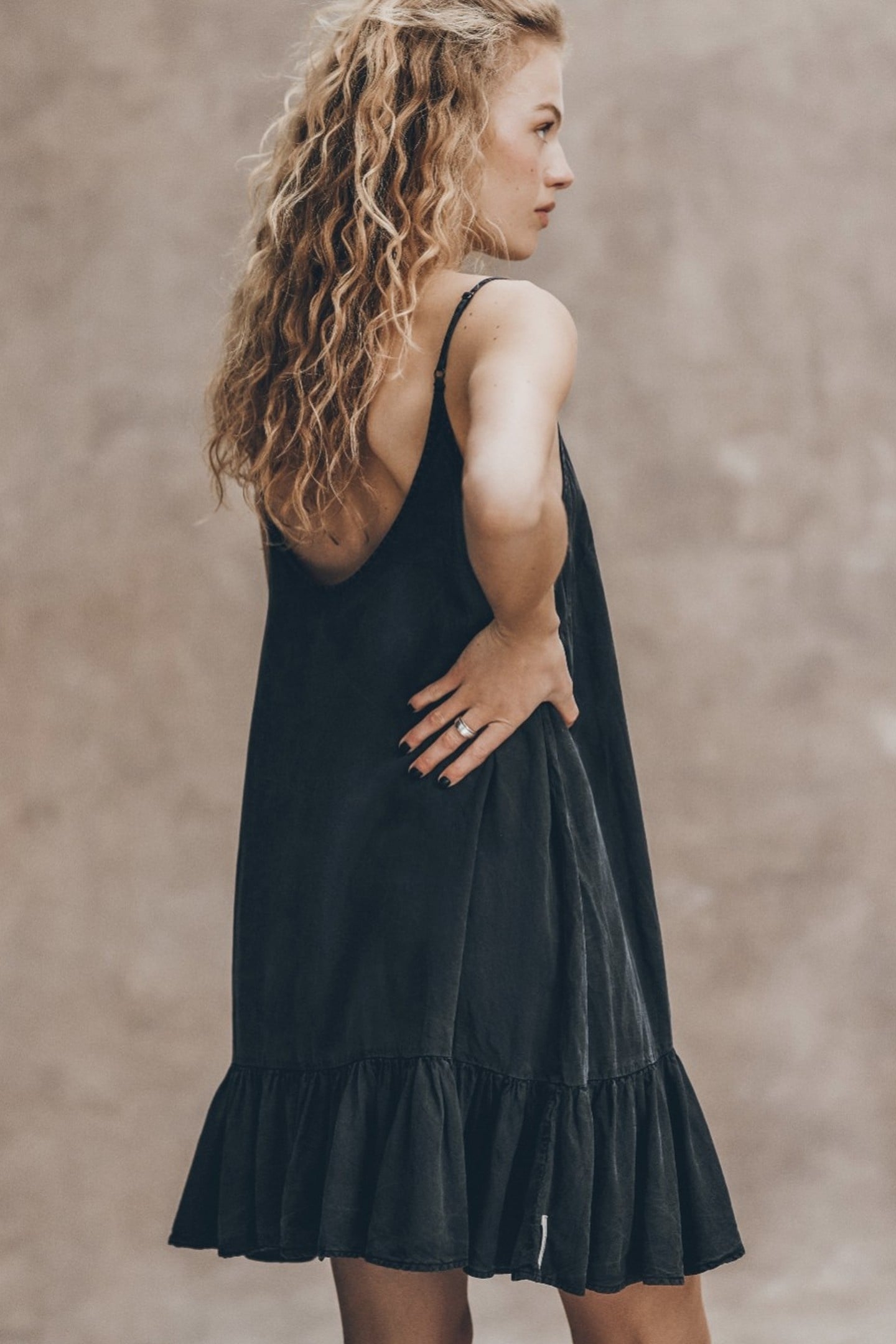 THE DARK RUFFLE DRESS BLACK 2