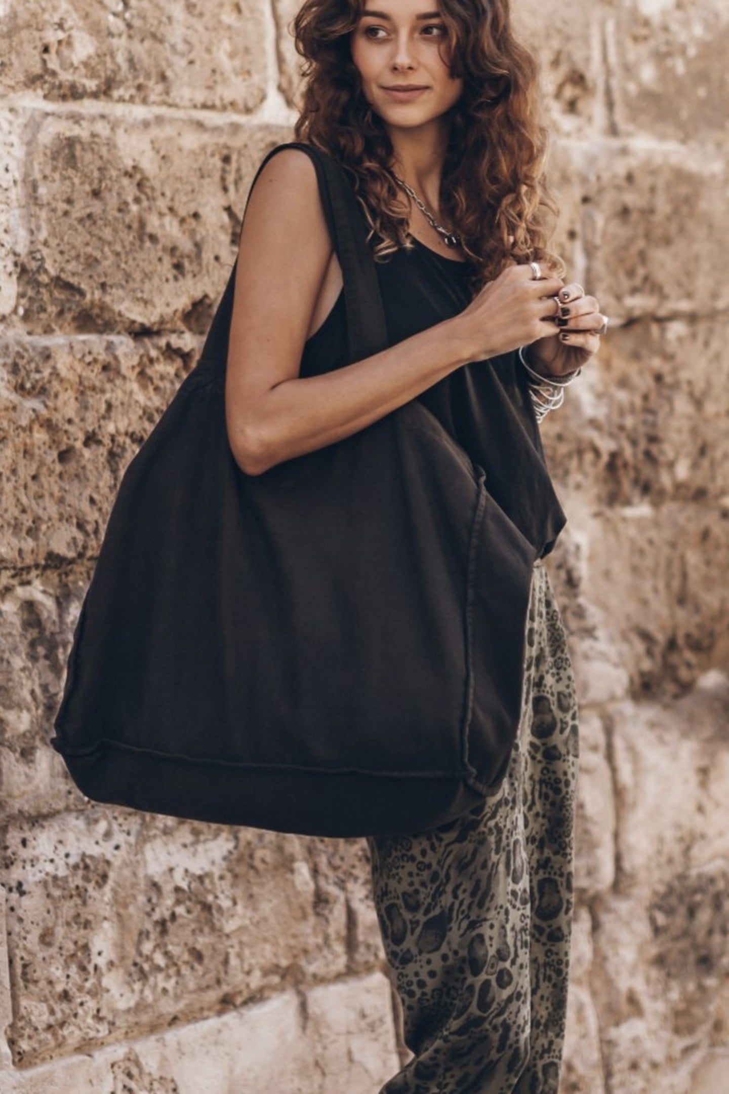 THE CHARCOAL CANVAS BAG BLACK 6
