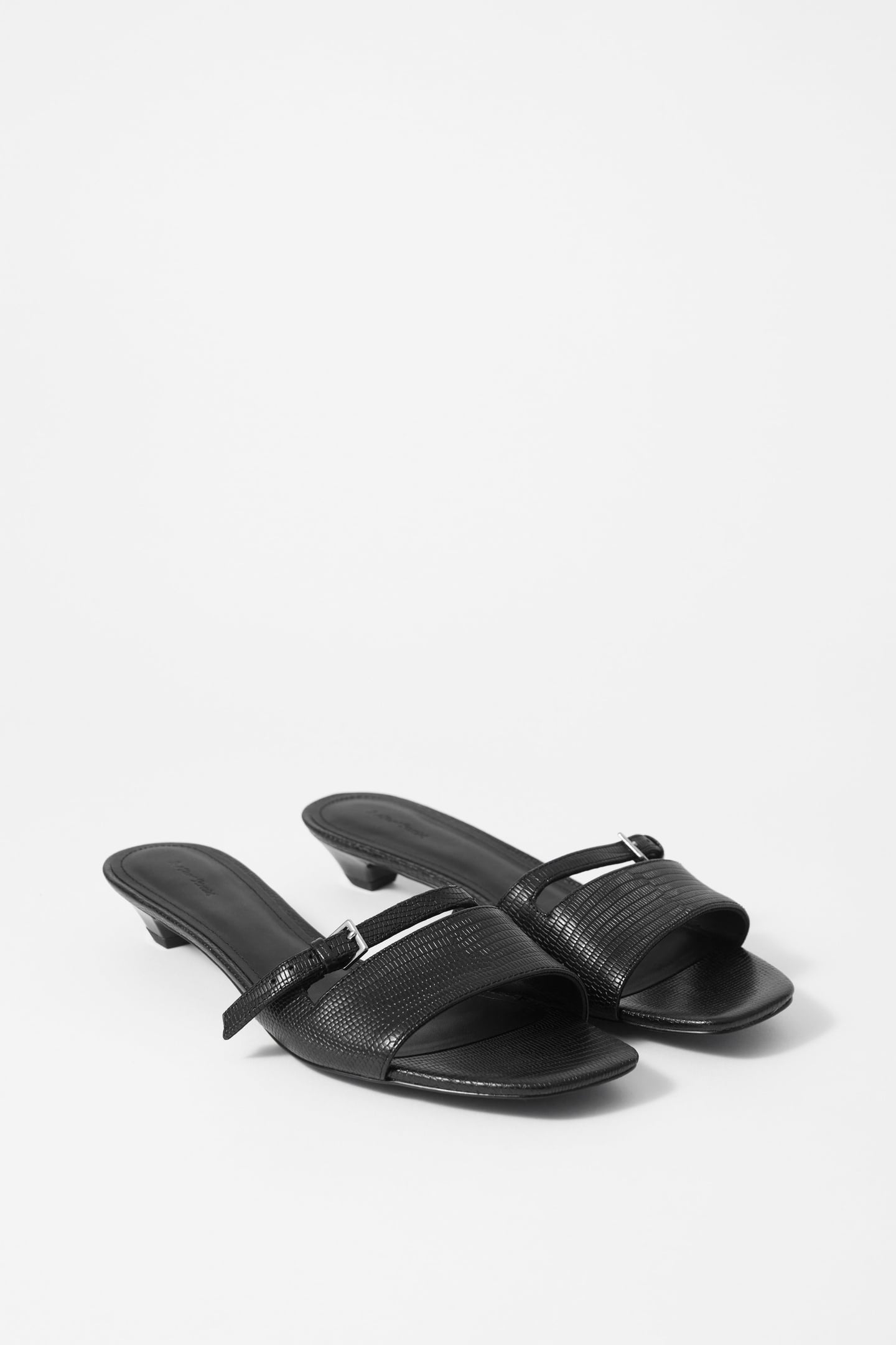 SANDALETTE BLACK 2