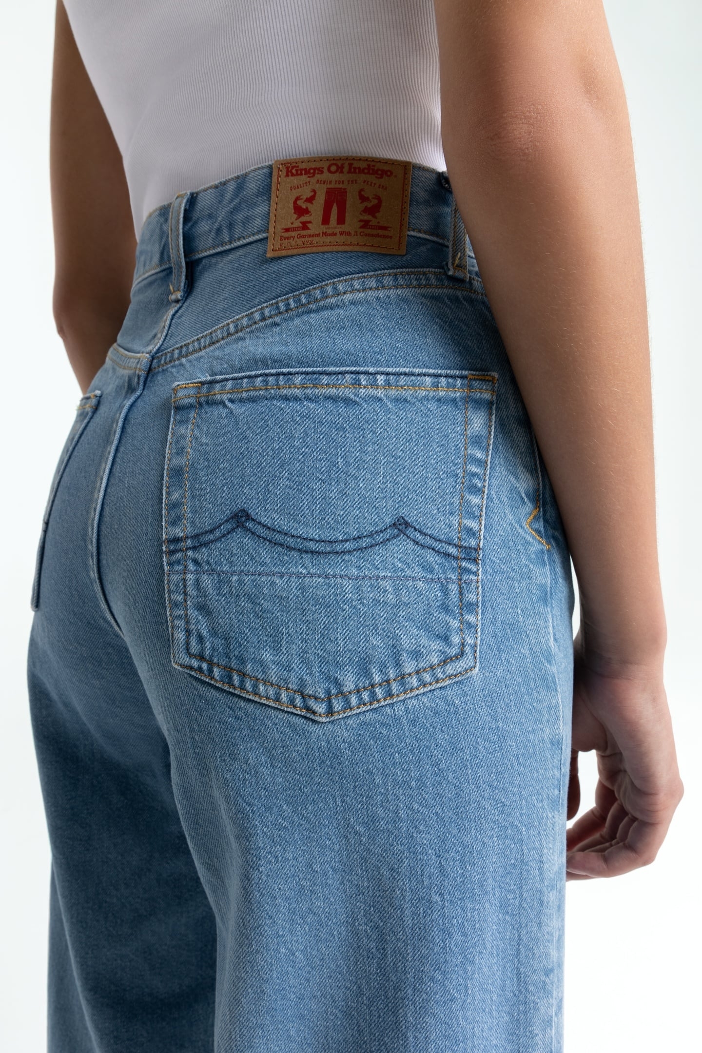 ELISABETH CROPPED CLEAN HOLO MID VINTAGE 3