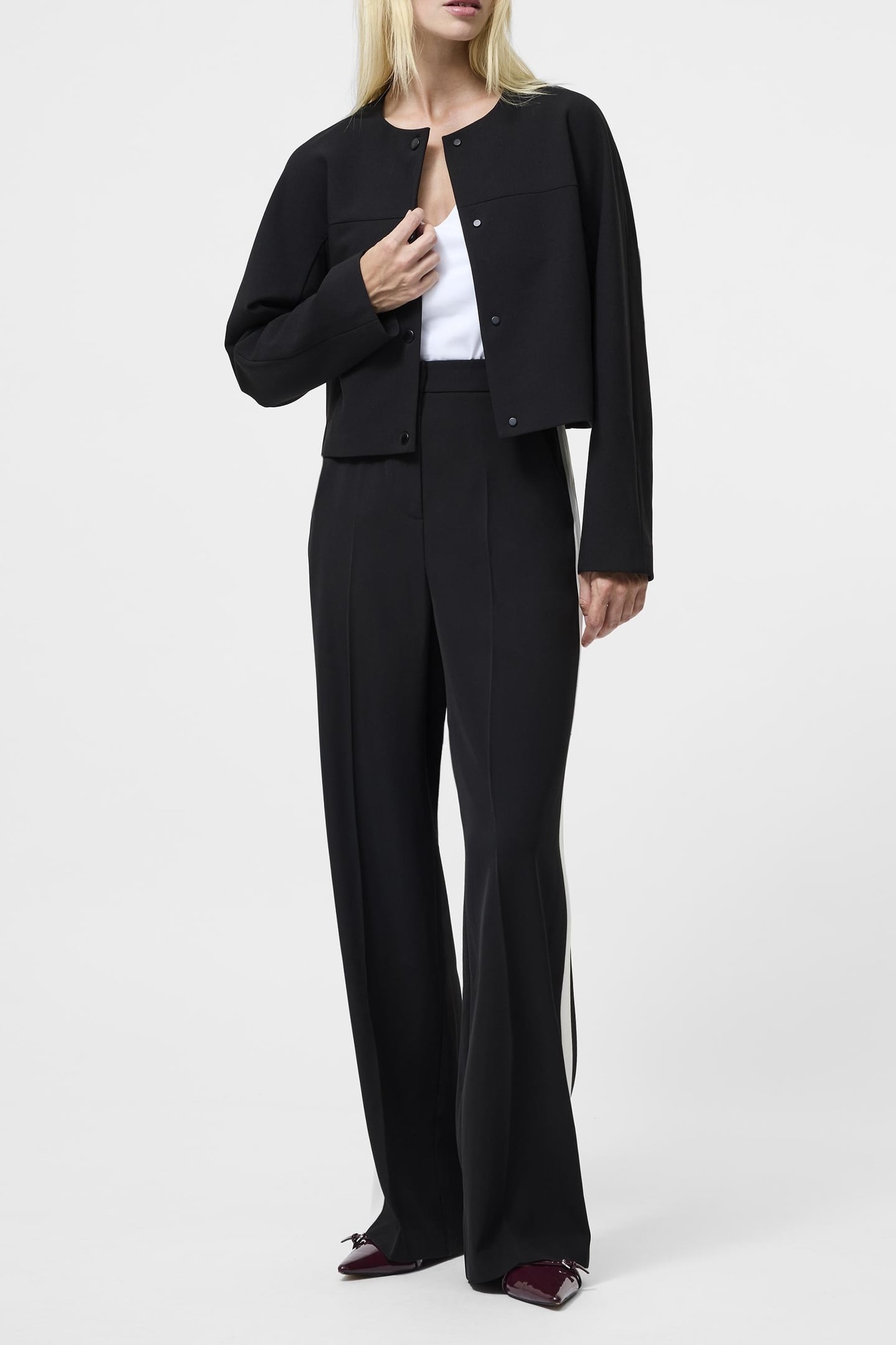 JAIDEN TAILORED SHORT JACKET BLACK 1