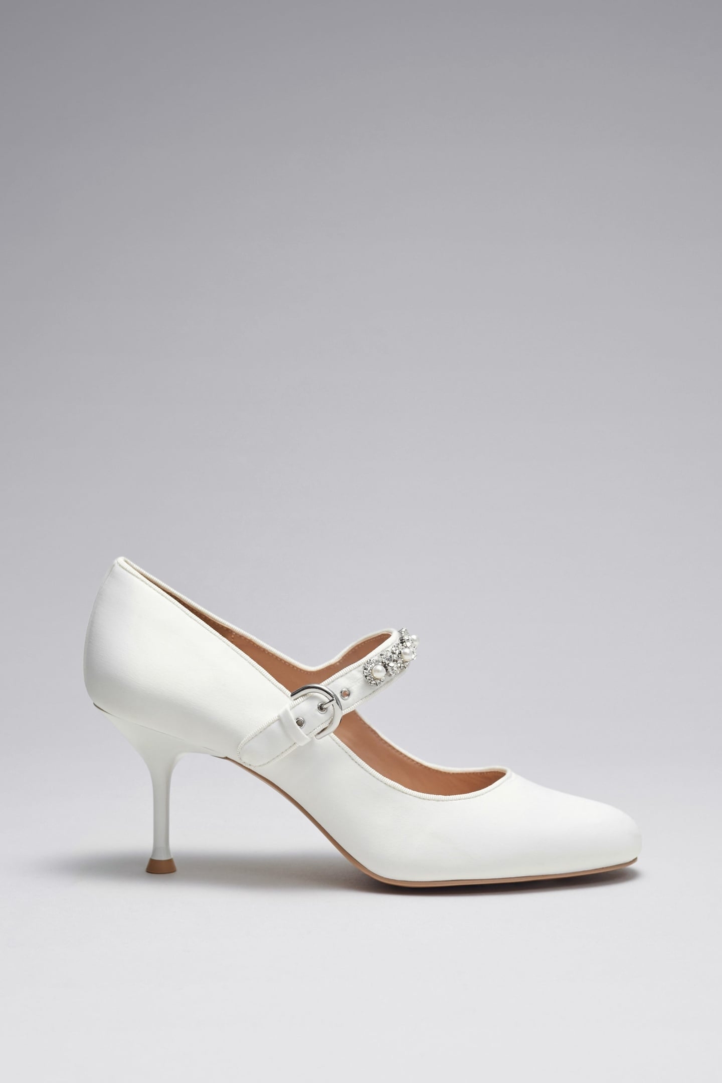 TIFFANY PUMP WHITE 1