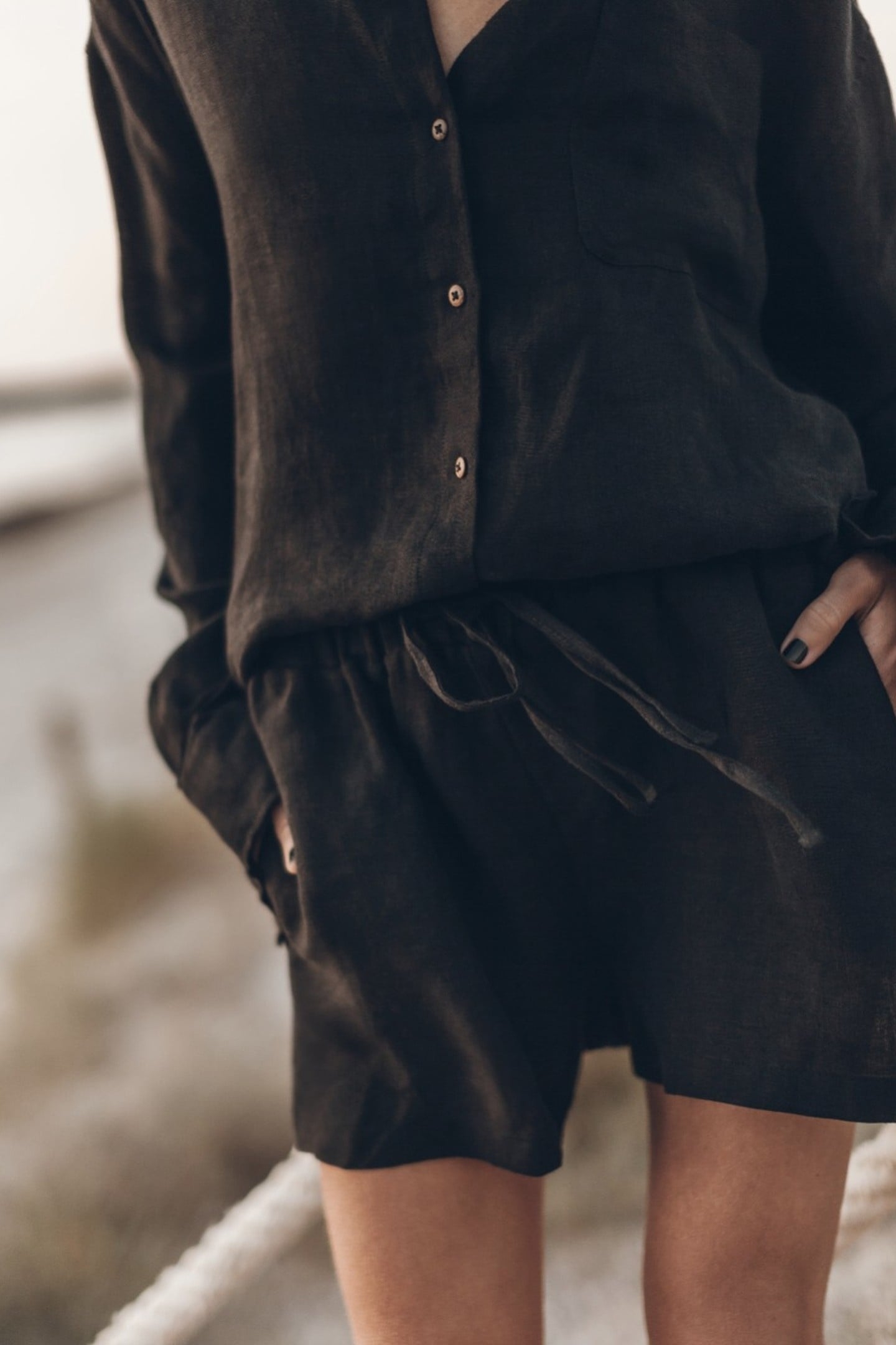 THE BLACK LINEN SHORTS BLACK 1