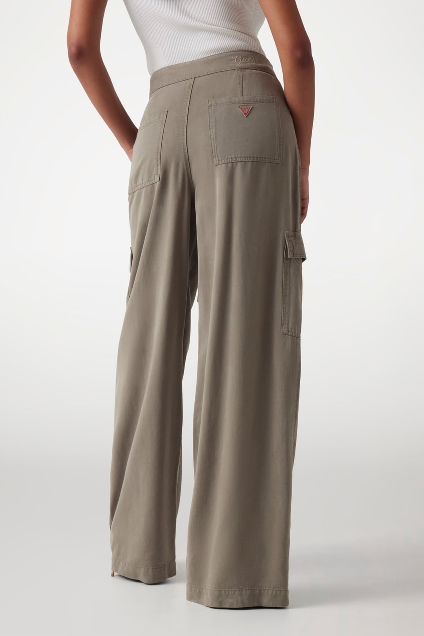 GUESS ECO AGATHA CARGO MOSSY GREEN 2