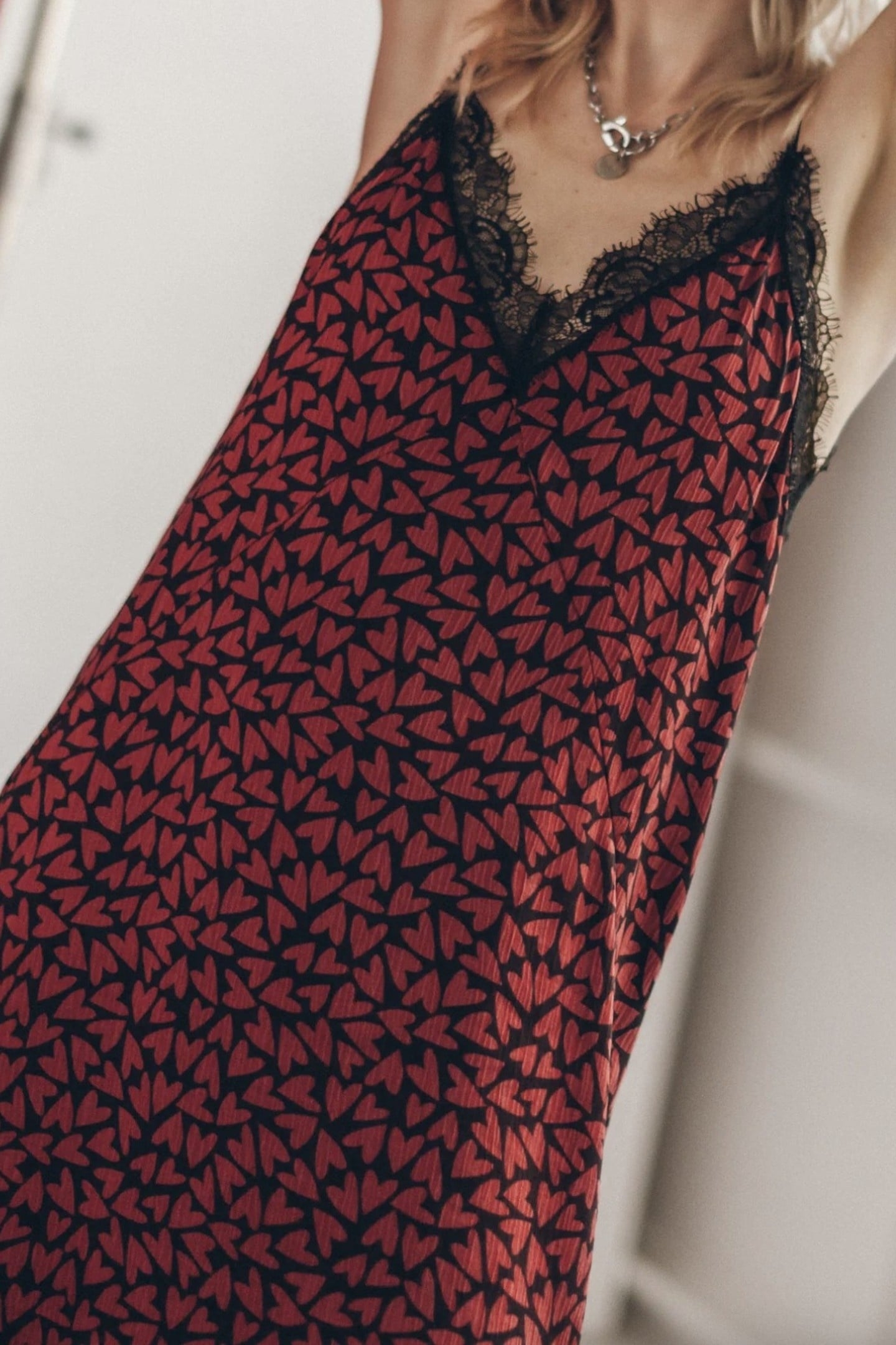 THE RED HEARTS CRINKLE DRESS RED 1