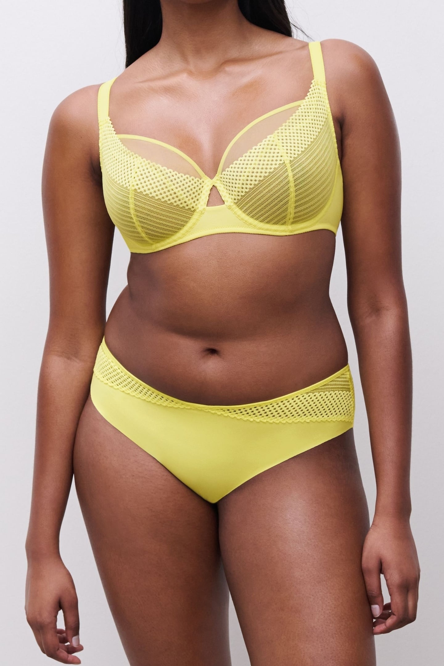 CO BRA UNDERW. COVERING CITRUS 1