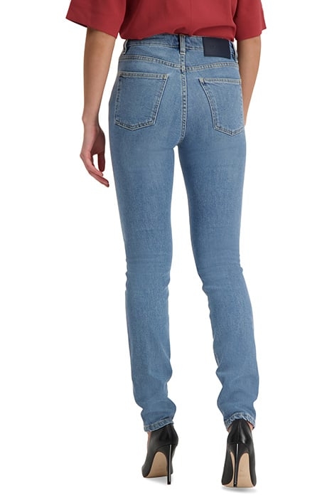 VICKY WASHED JEAN MID BLUE 2