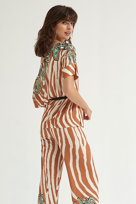 GRAFFITI PRINT KNIT TOP BROWN 2